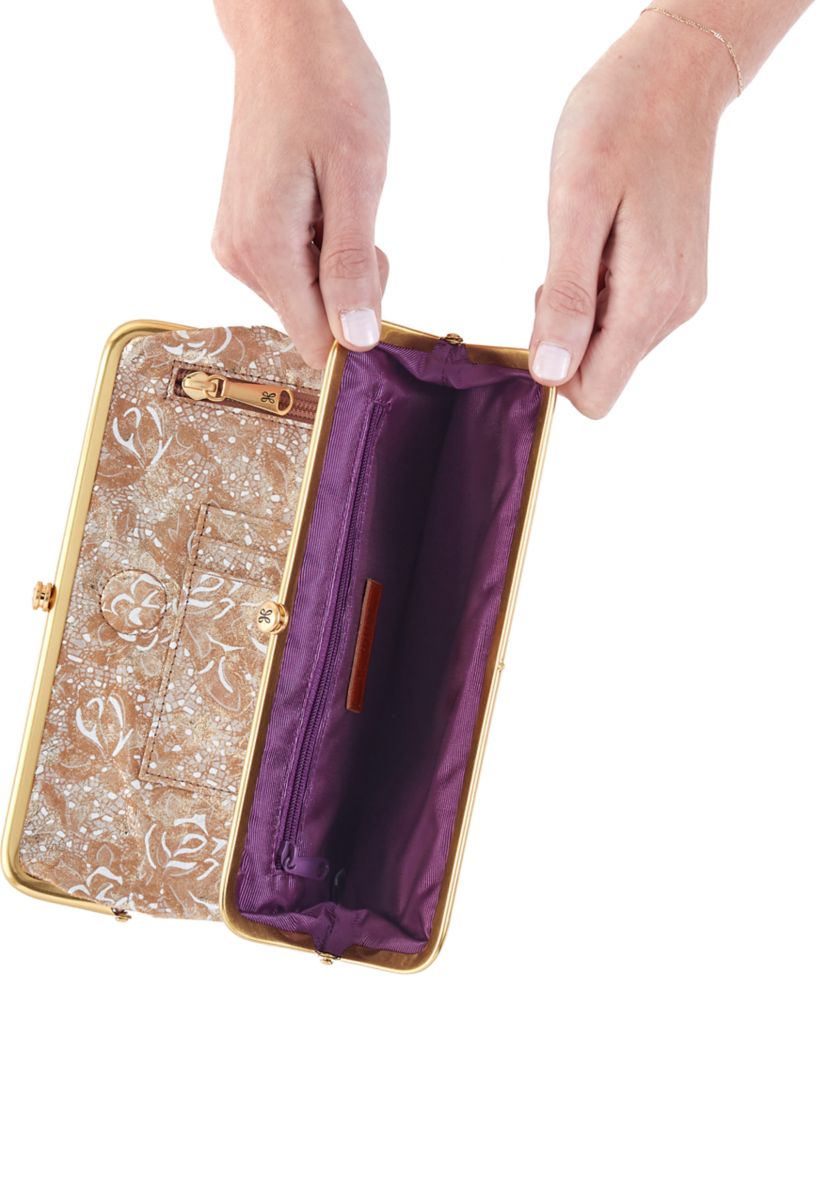  Lauren Clutch-Wallet