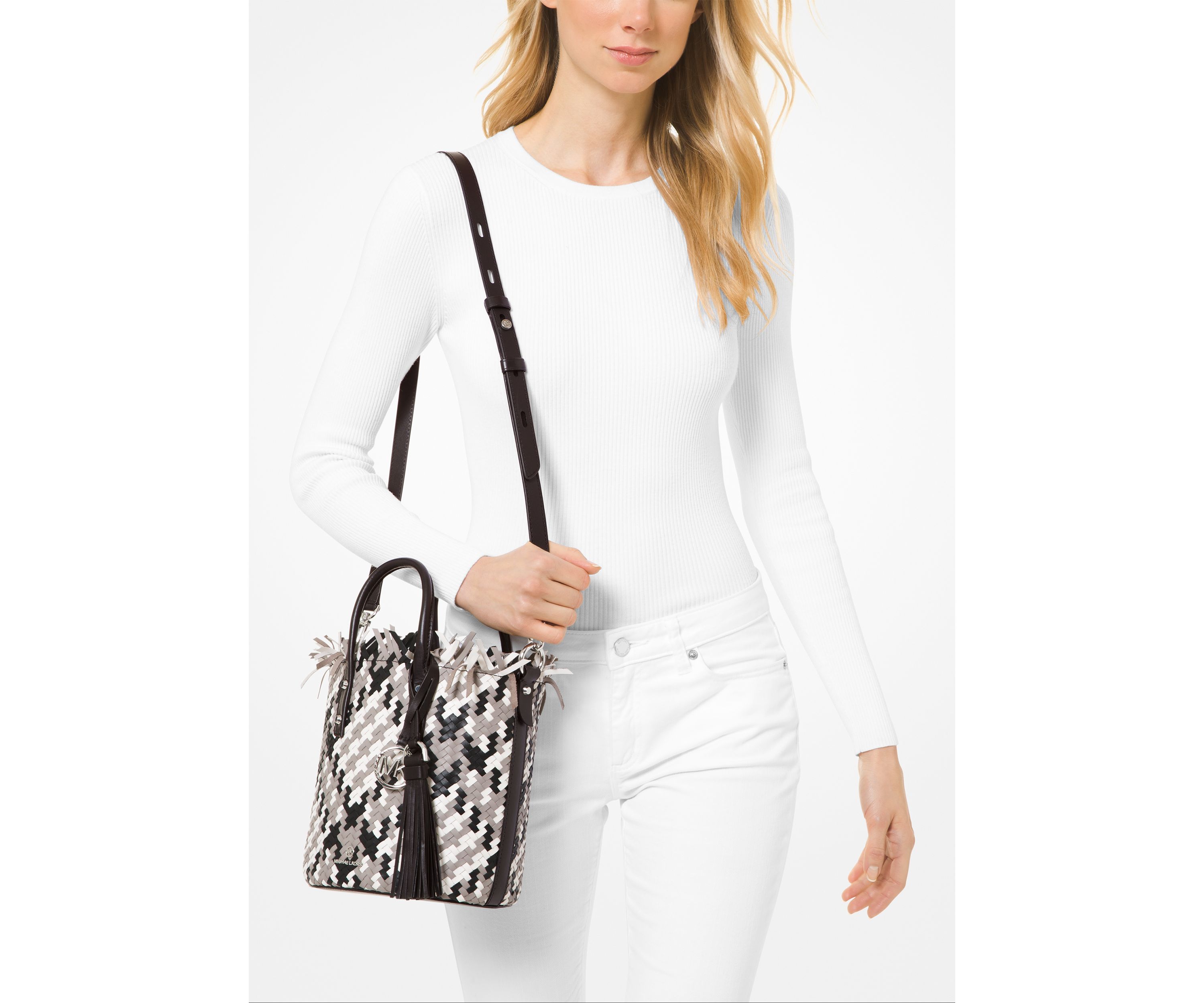 Medium Bucket Messenger Tote