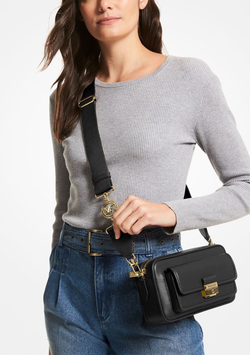 Bradshaw Medium Pocket Camera Crossbody