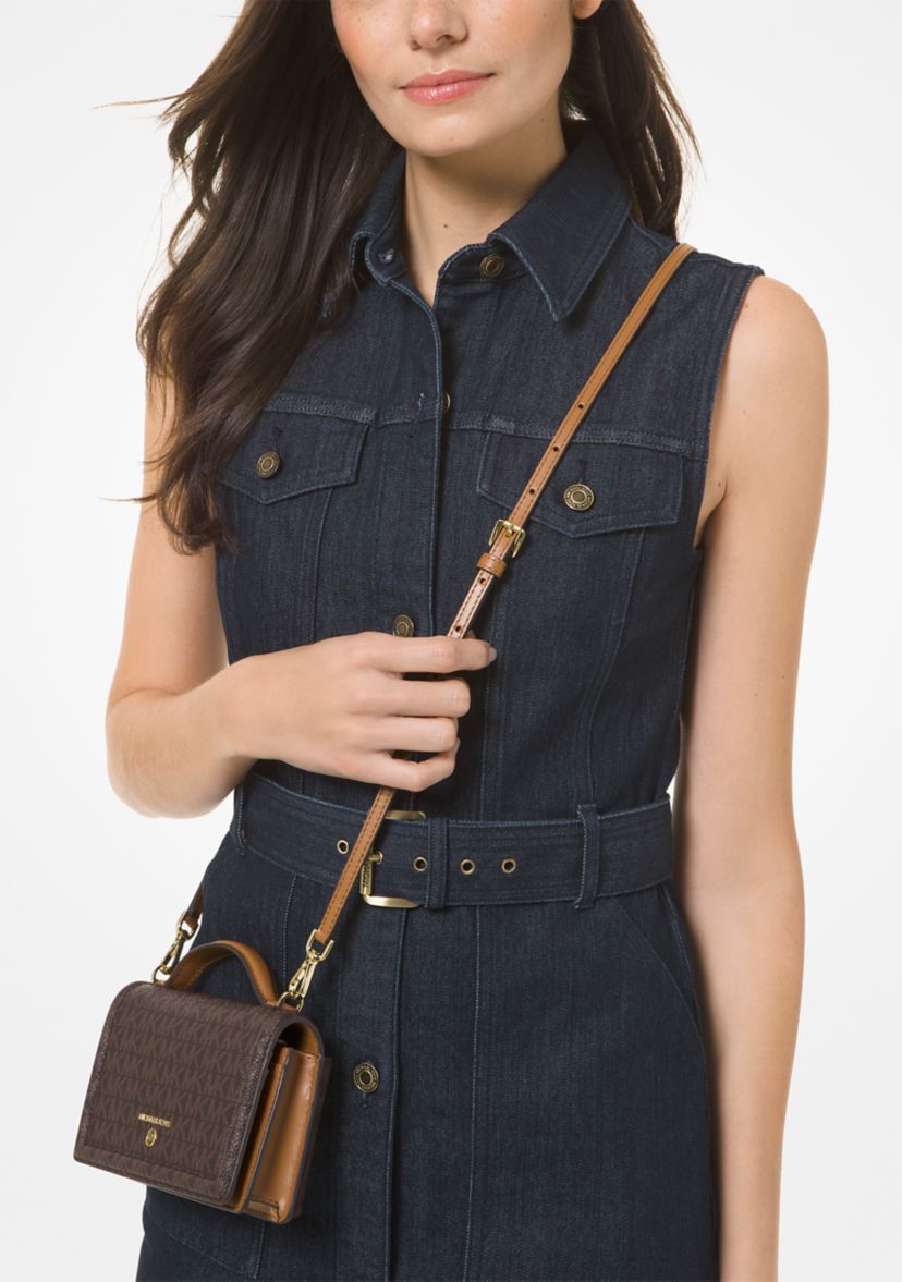 Jet Set Small Logo Smartphone Crossbody Bag