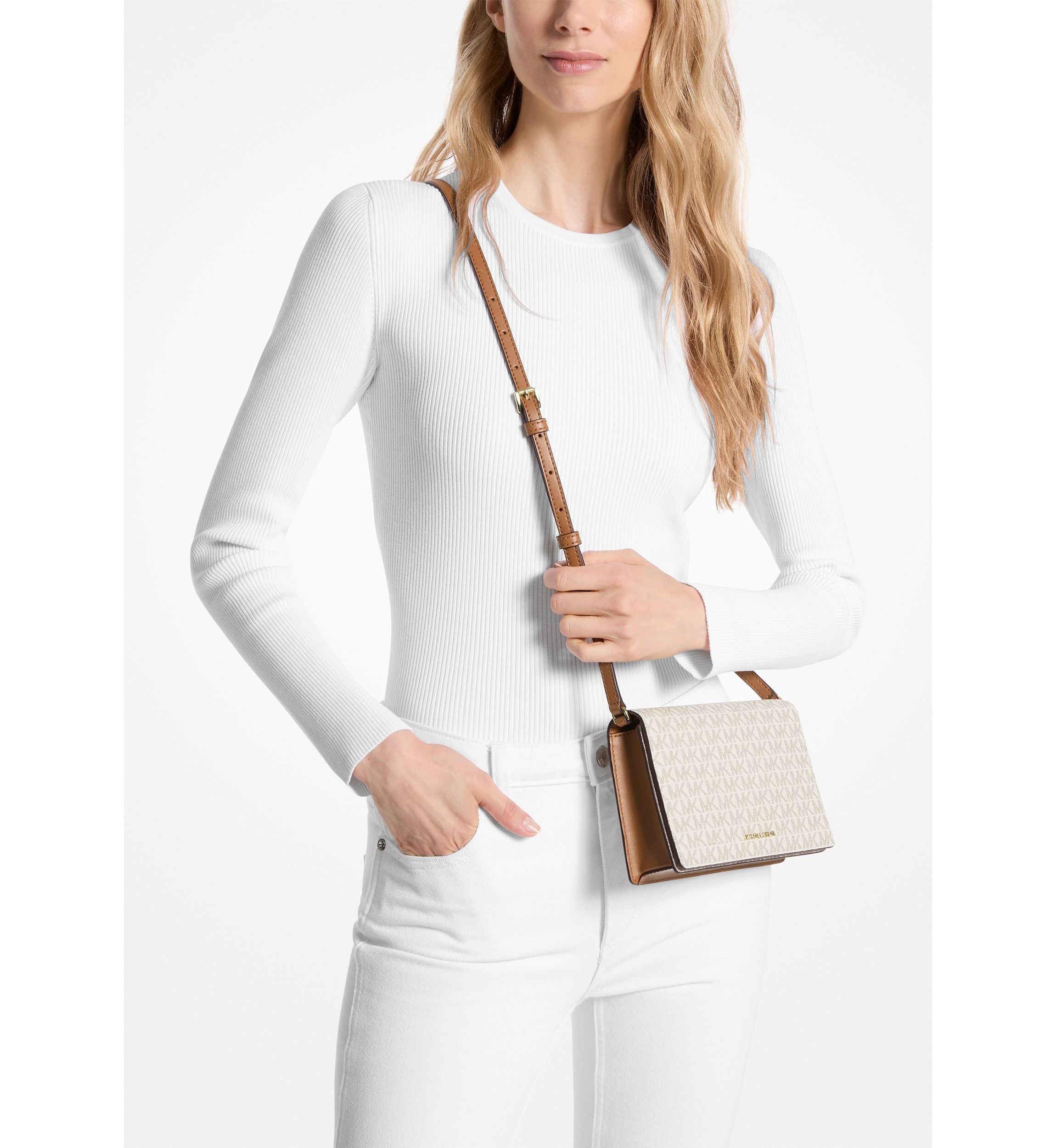 Jet Set Medium Flap Crossbody 