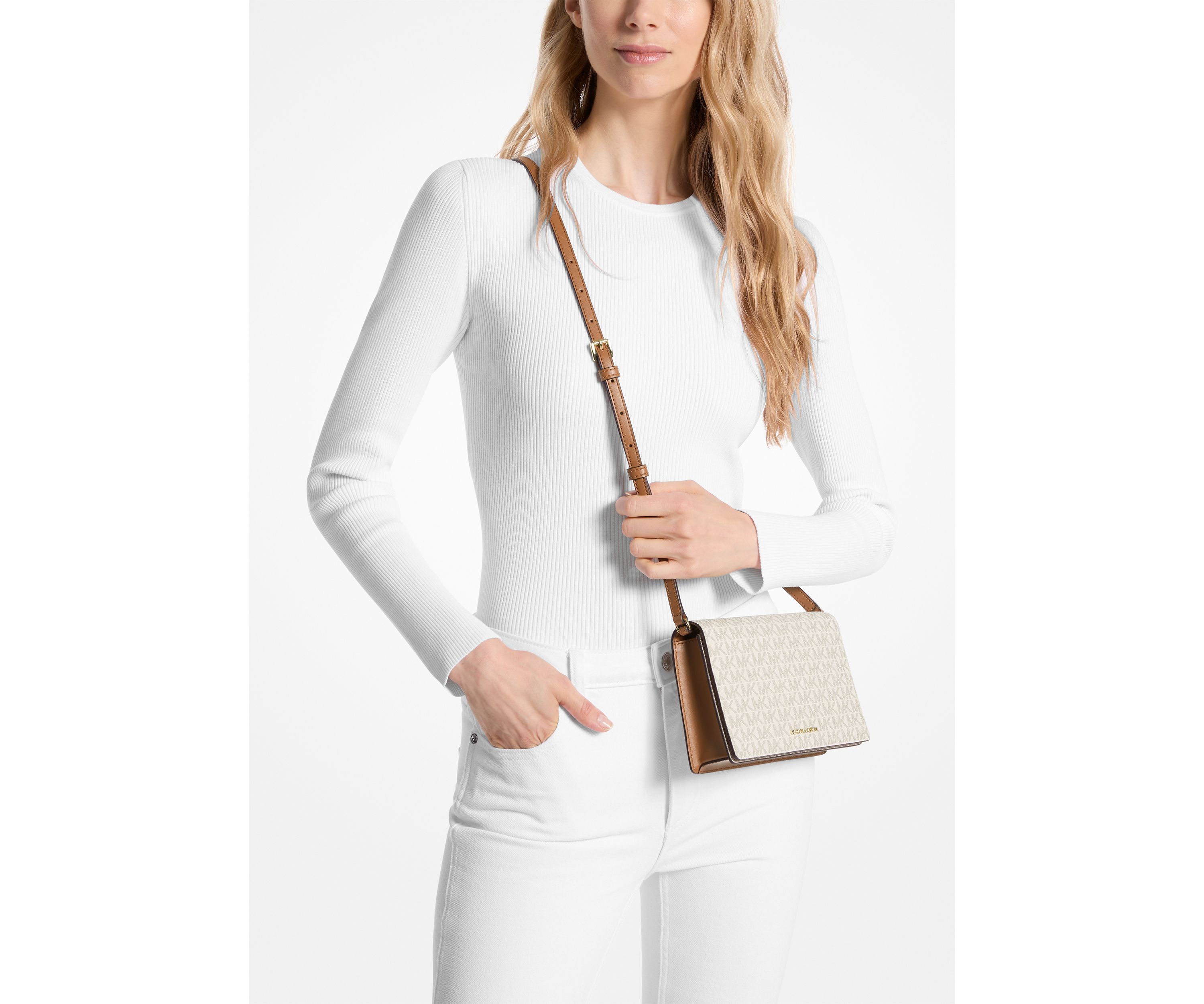 Jet Set Medium Flap Crossbody 