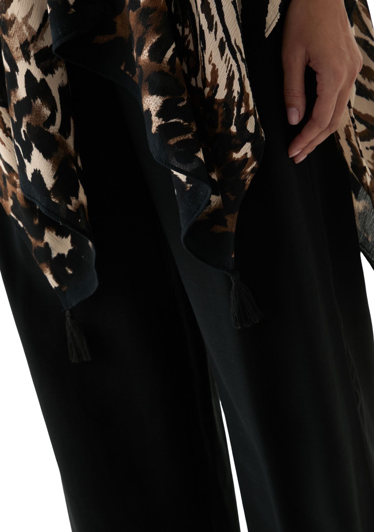 Womens Animal Mixed Printed Topper