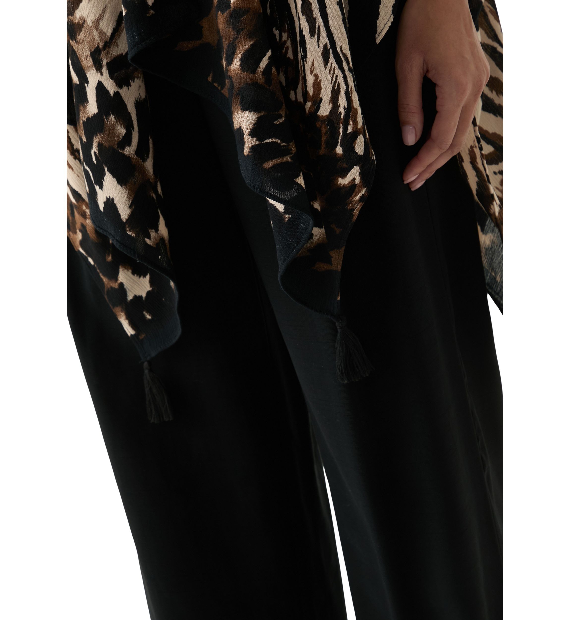 Womens Animal Mixed Printed Topper