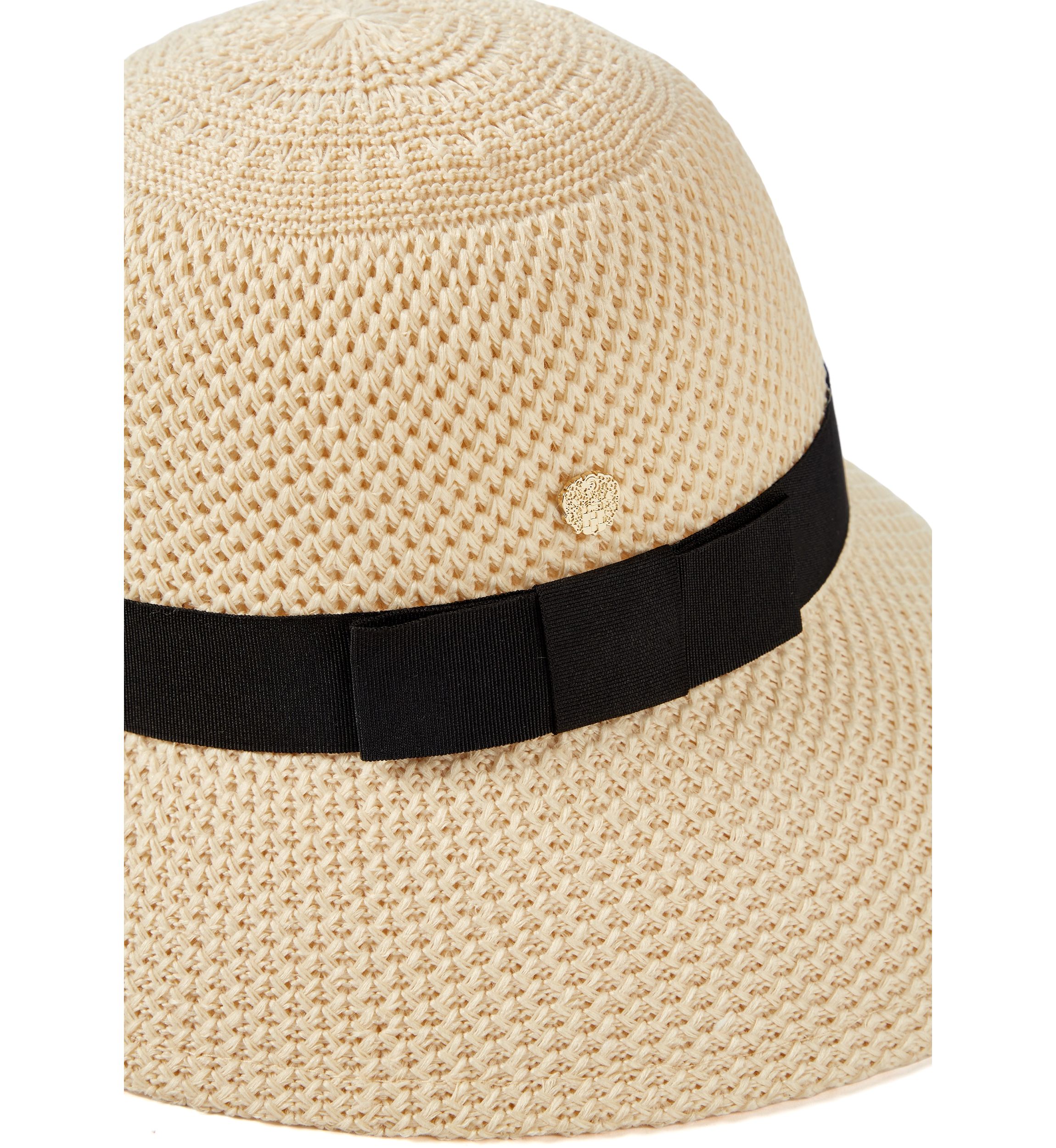 Packable Knit Face Framer 