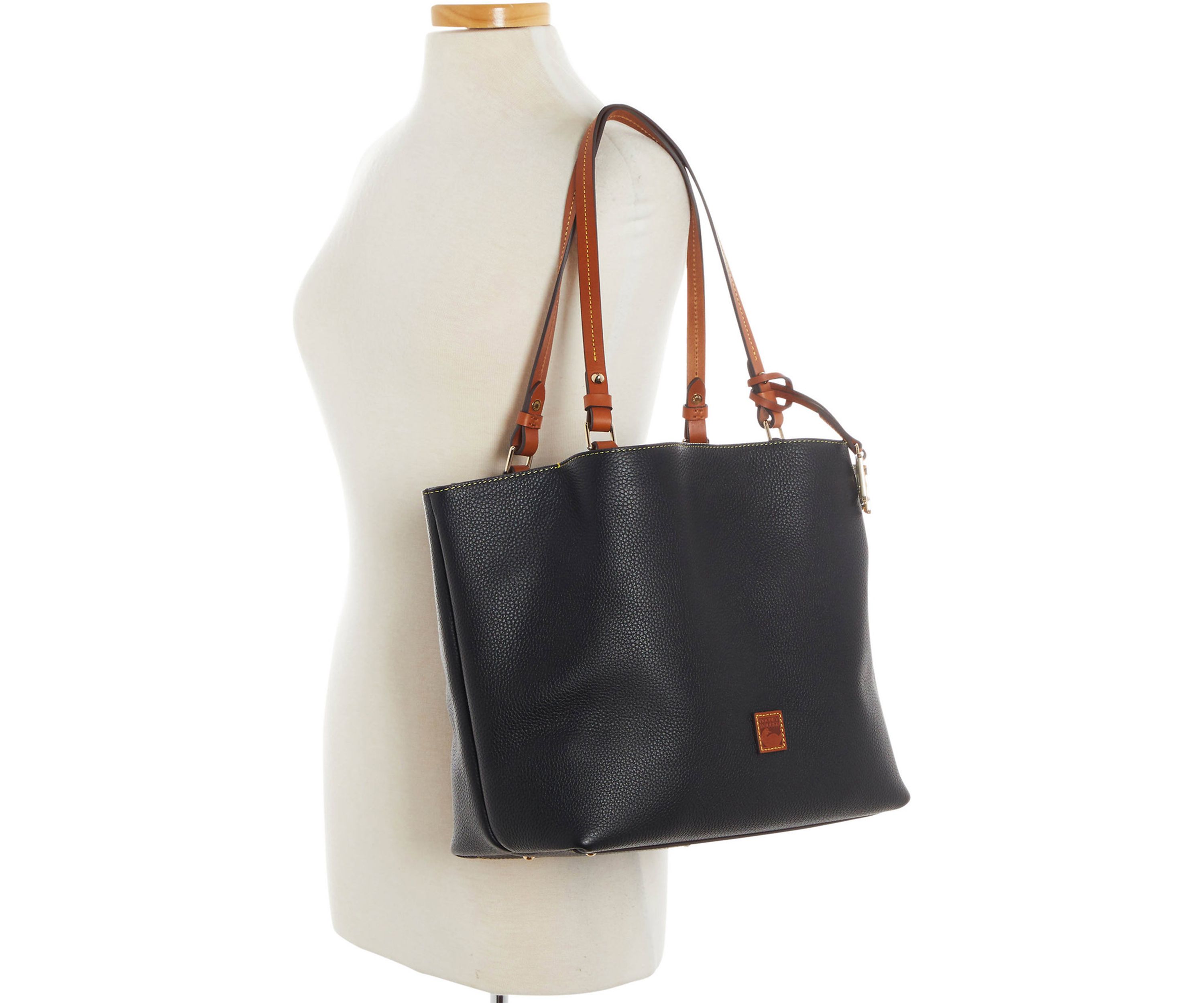 Pebble Grain Flynn Shoulder Bag