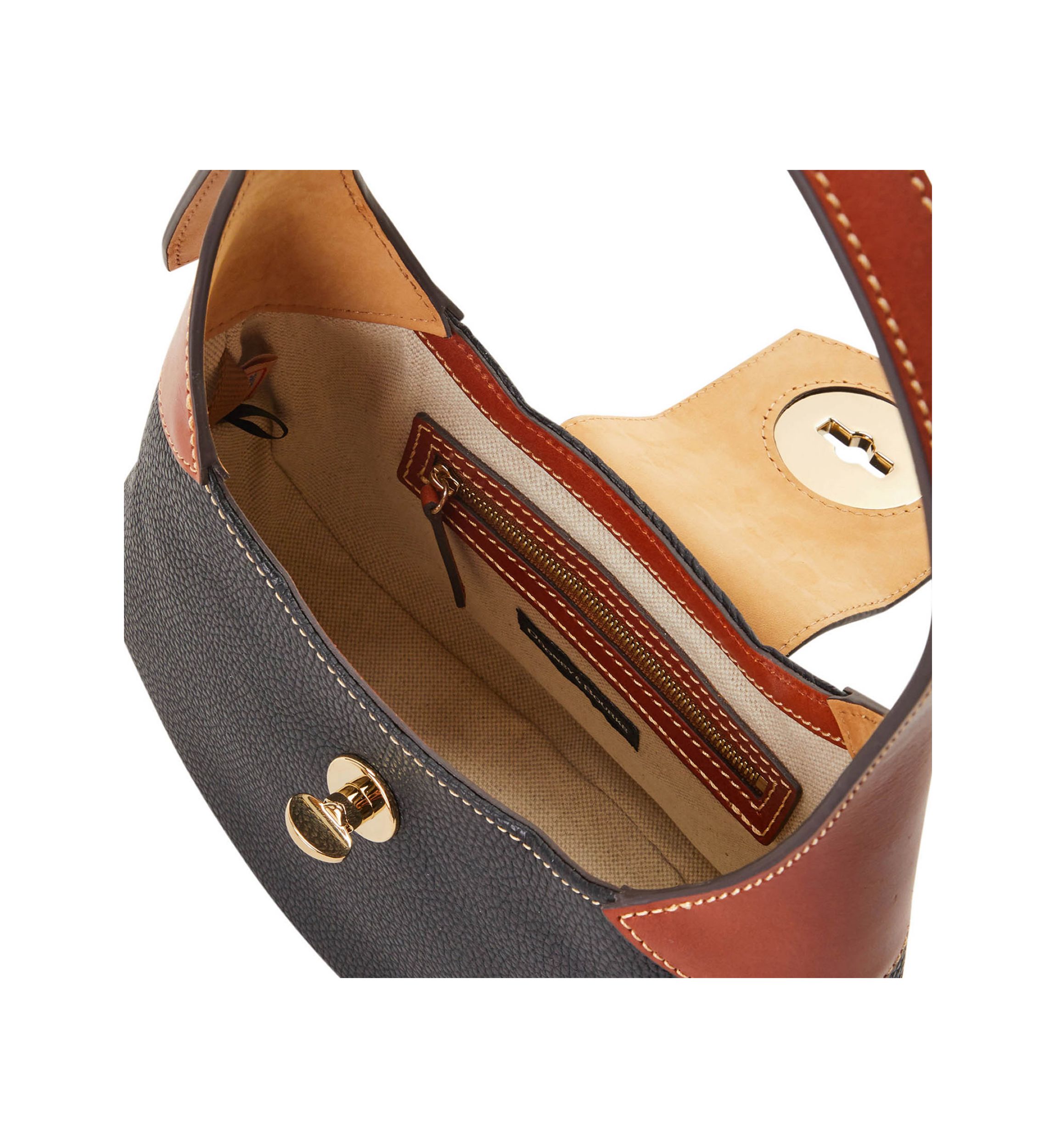 Pebble Grain Hobo 26