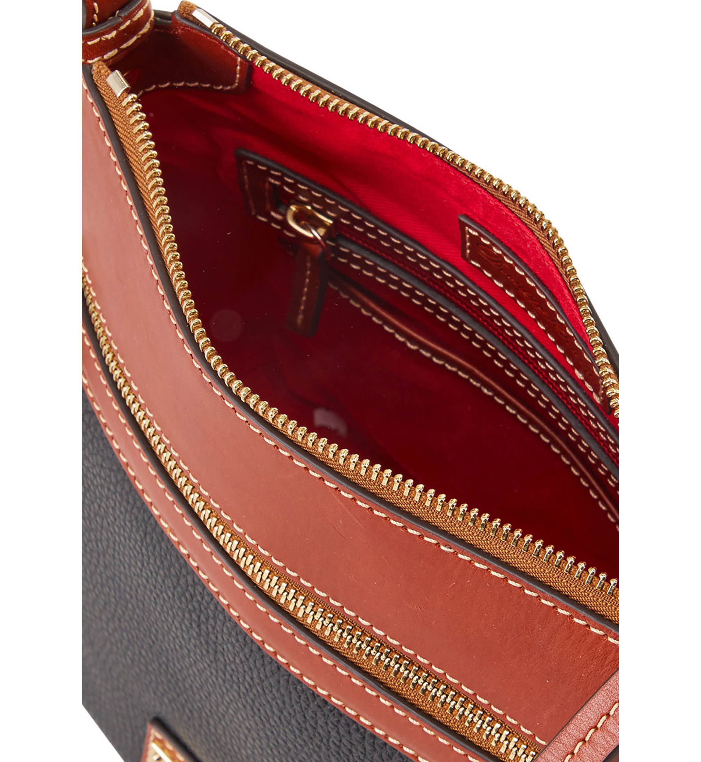 Pebble Grain Crossbody 25