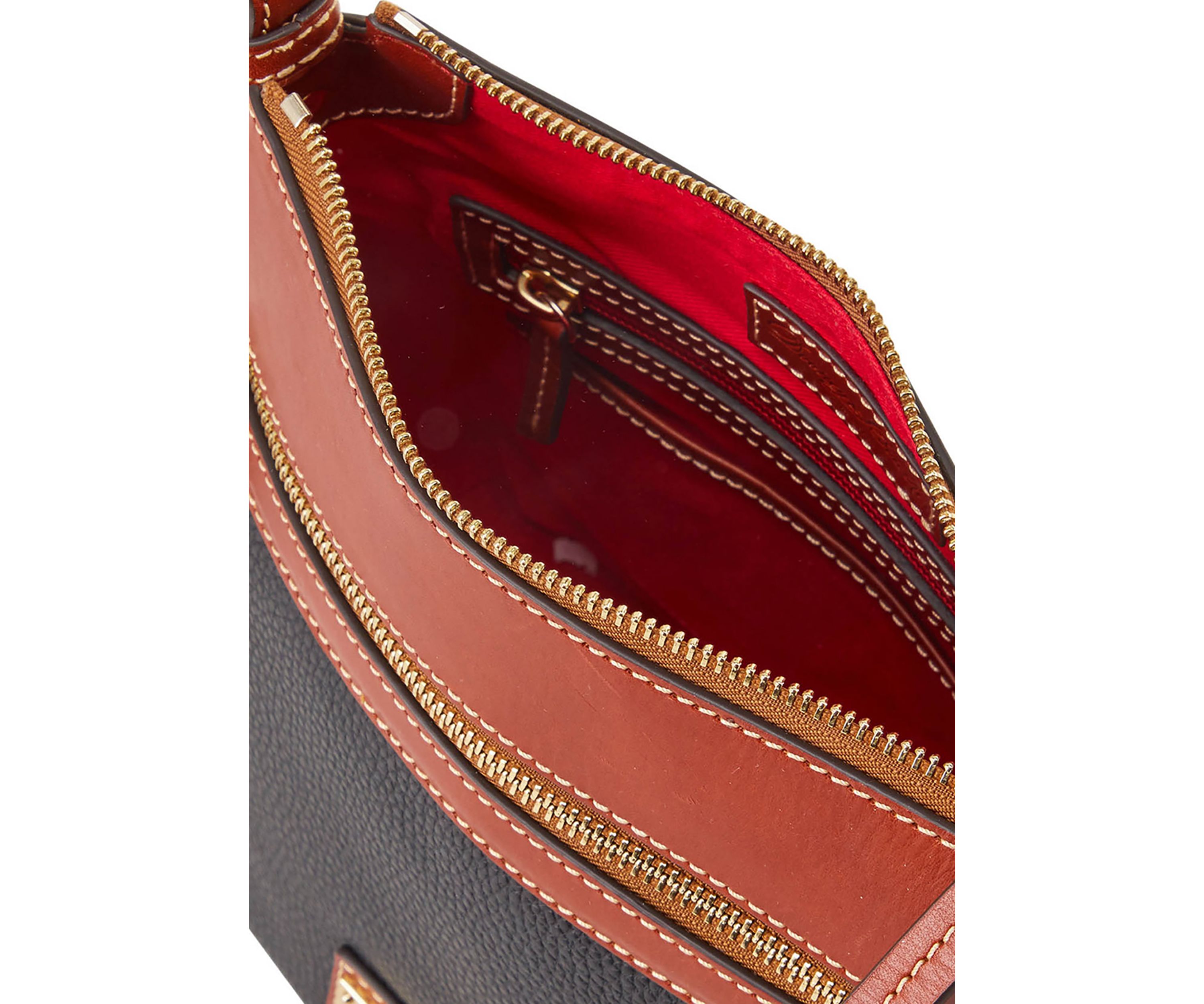 Pebble Grain Crossbody 25
