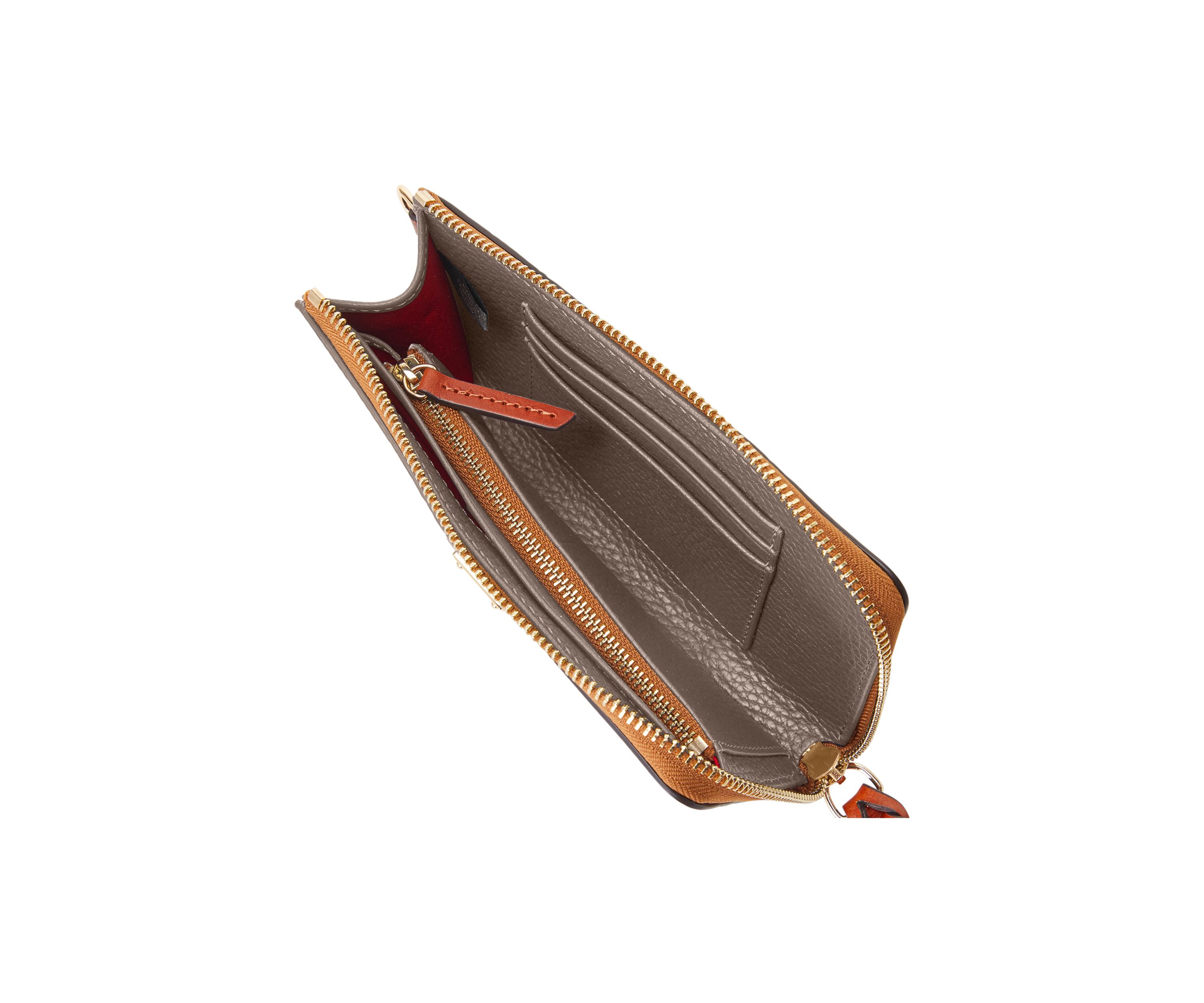 Pebble Folded Zip Wristlet 