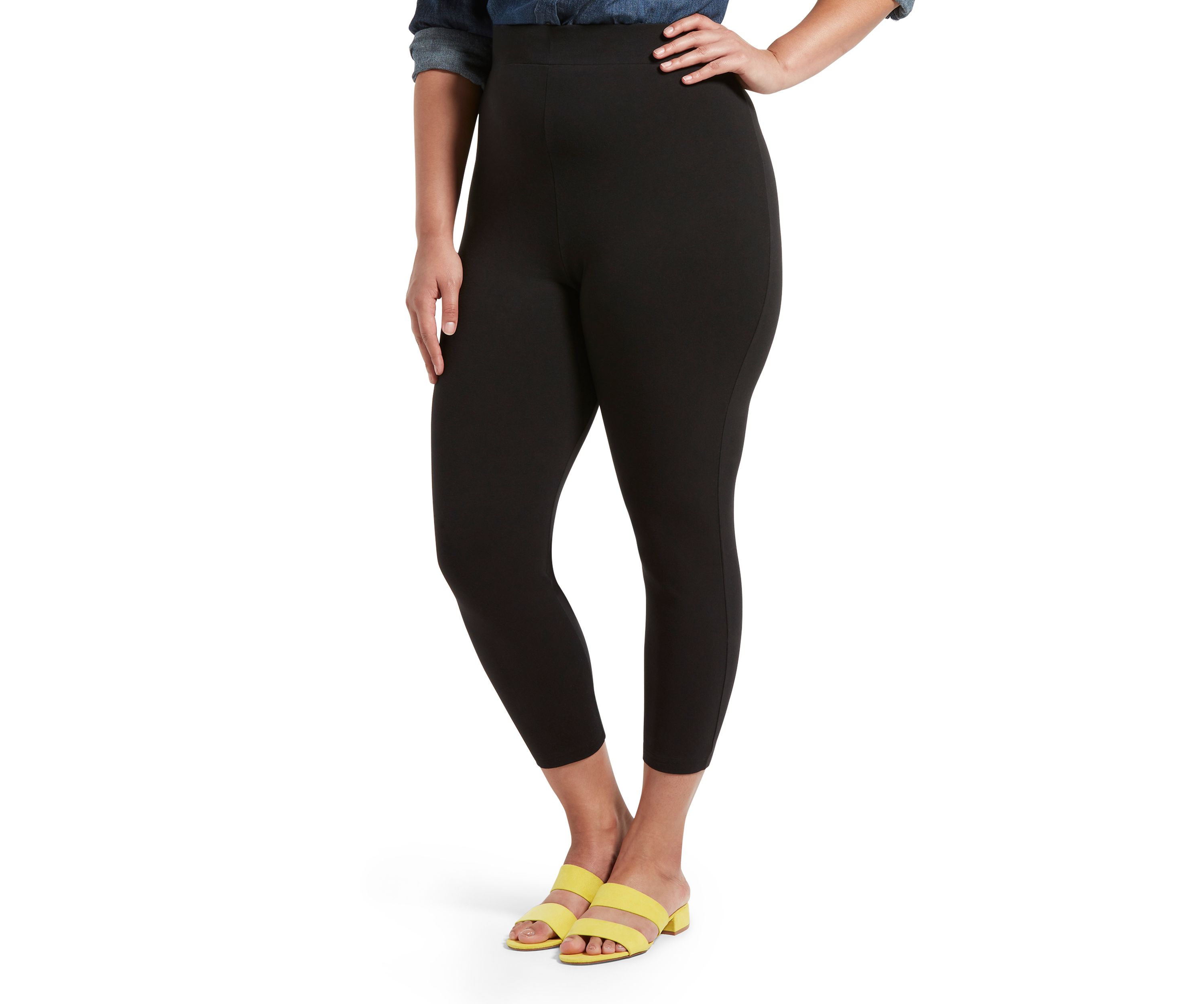 Plus Size Blackout Cotton Capri Leggings