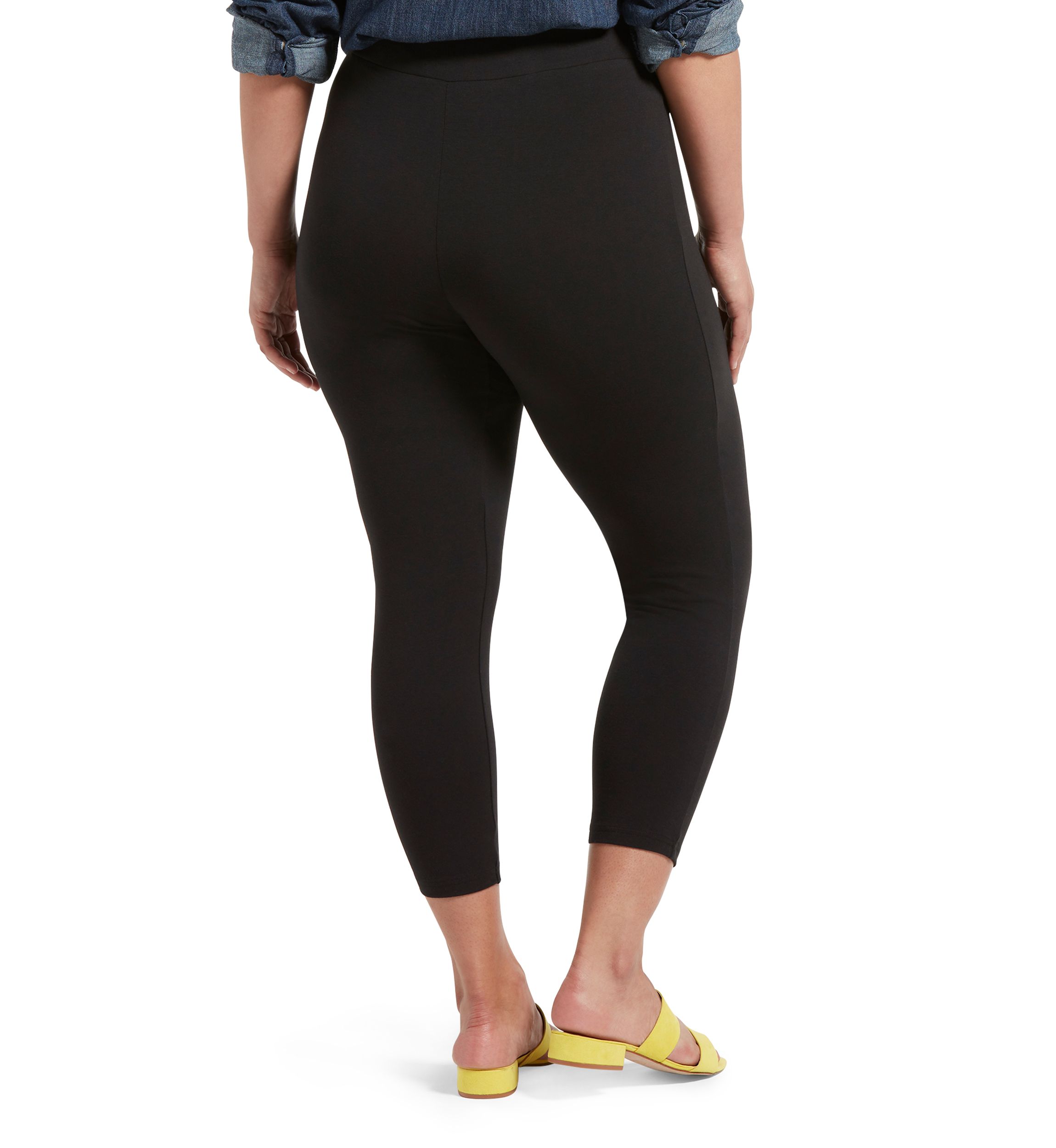 Plus Size Blackout Cotton Capri Leggings