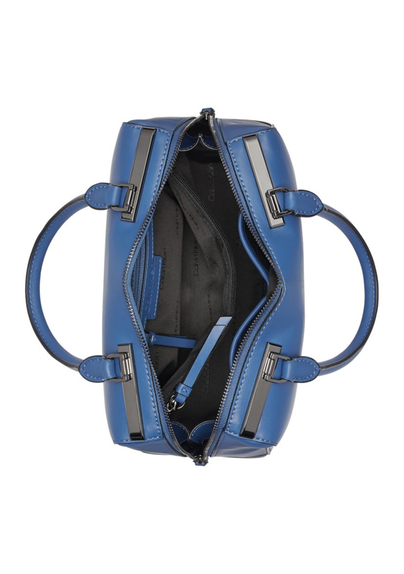 Lori Satchel 