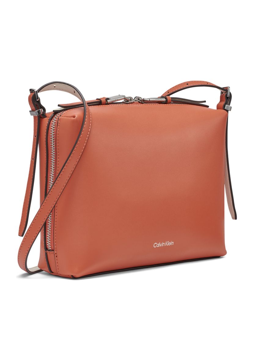 Lowen Crossbody 
