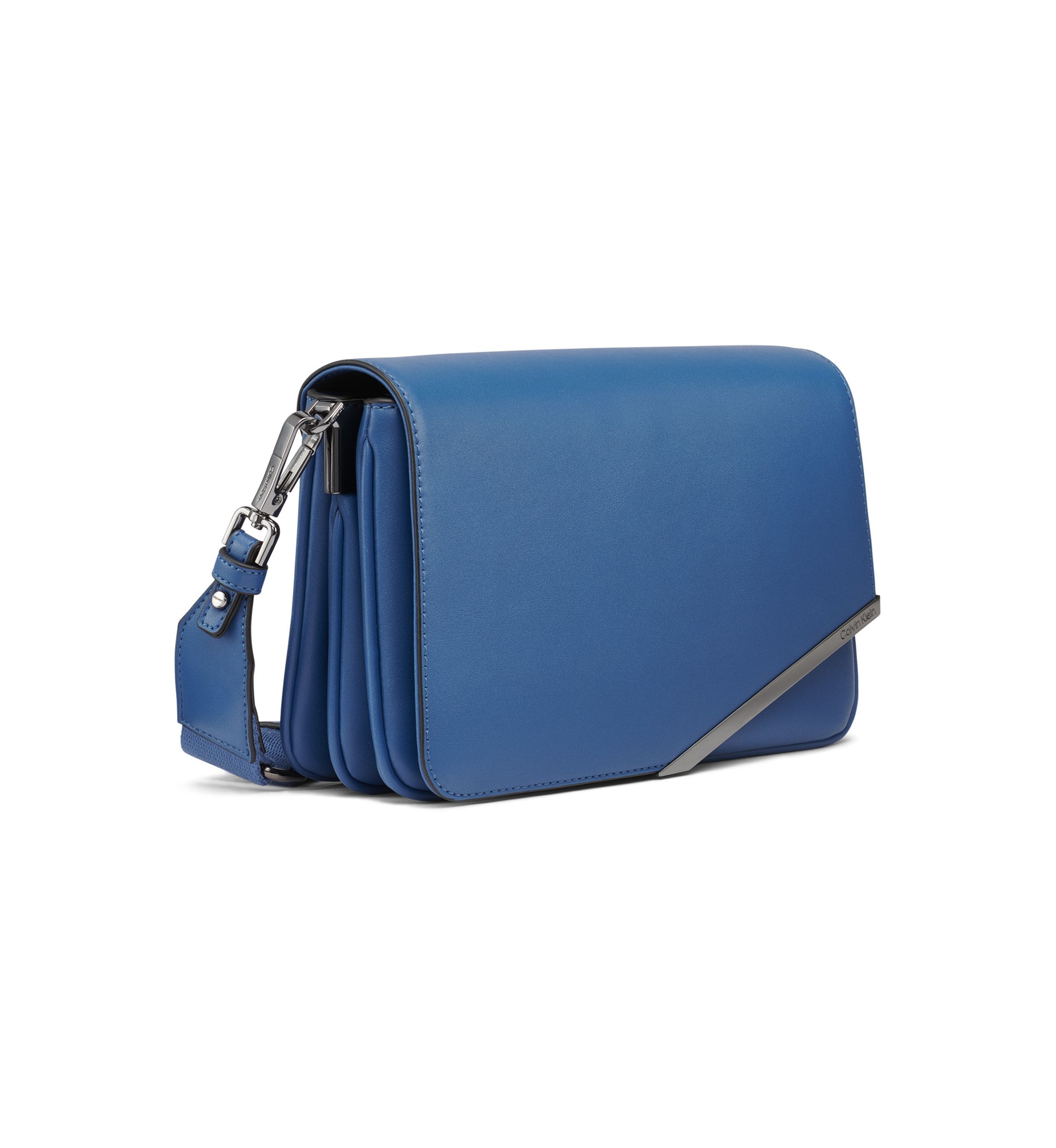 Ria Crossbody 