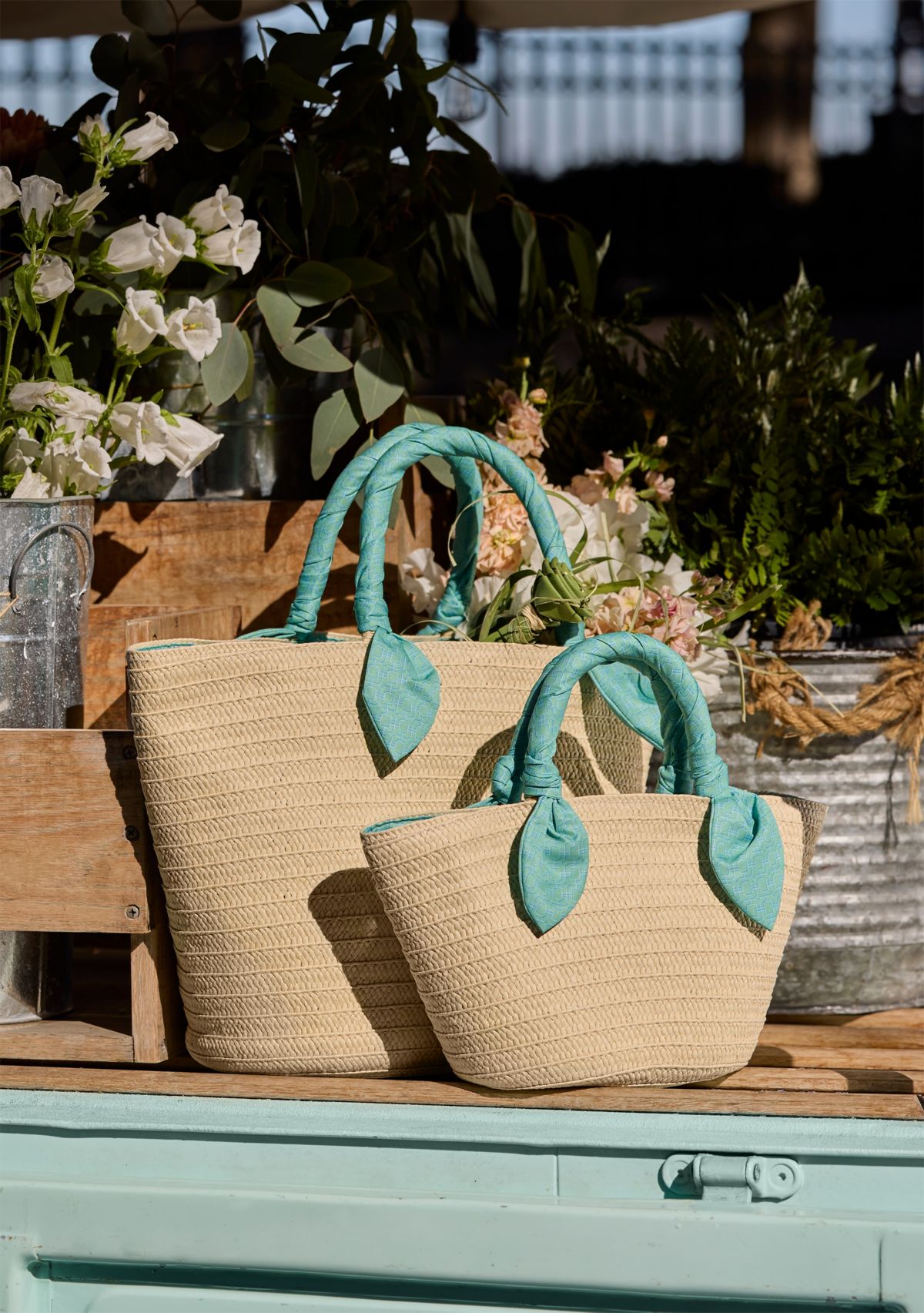 Sewing Down South x Crown & Ivy™ Vendue Medium Straw Handbag