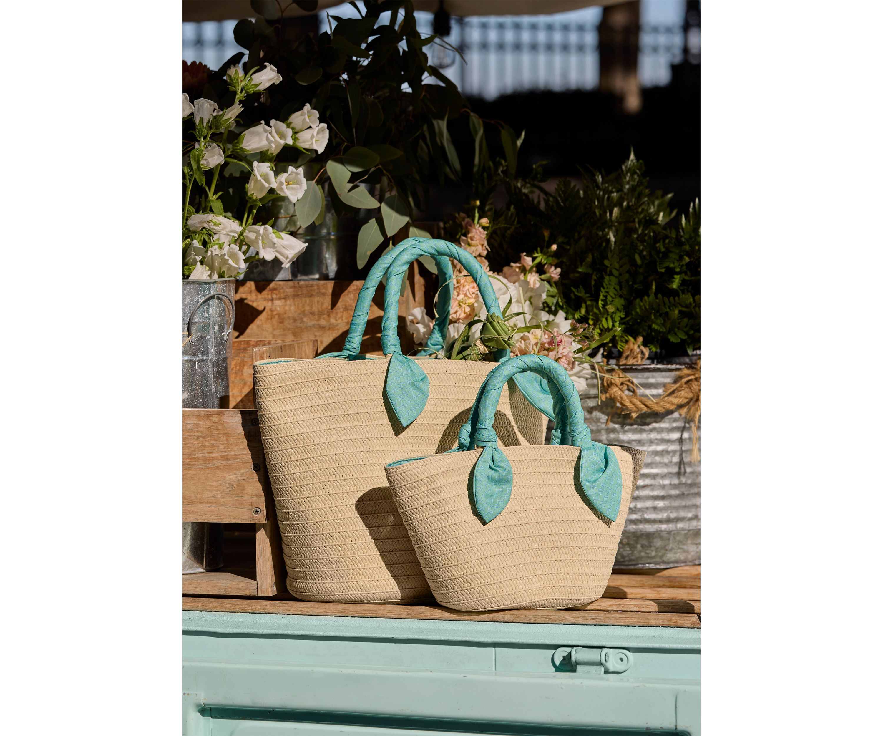 Sewing Down South x Crown & Ivy™ Vendue Medium Straw Handbag