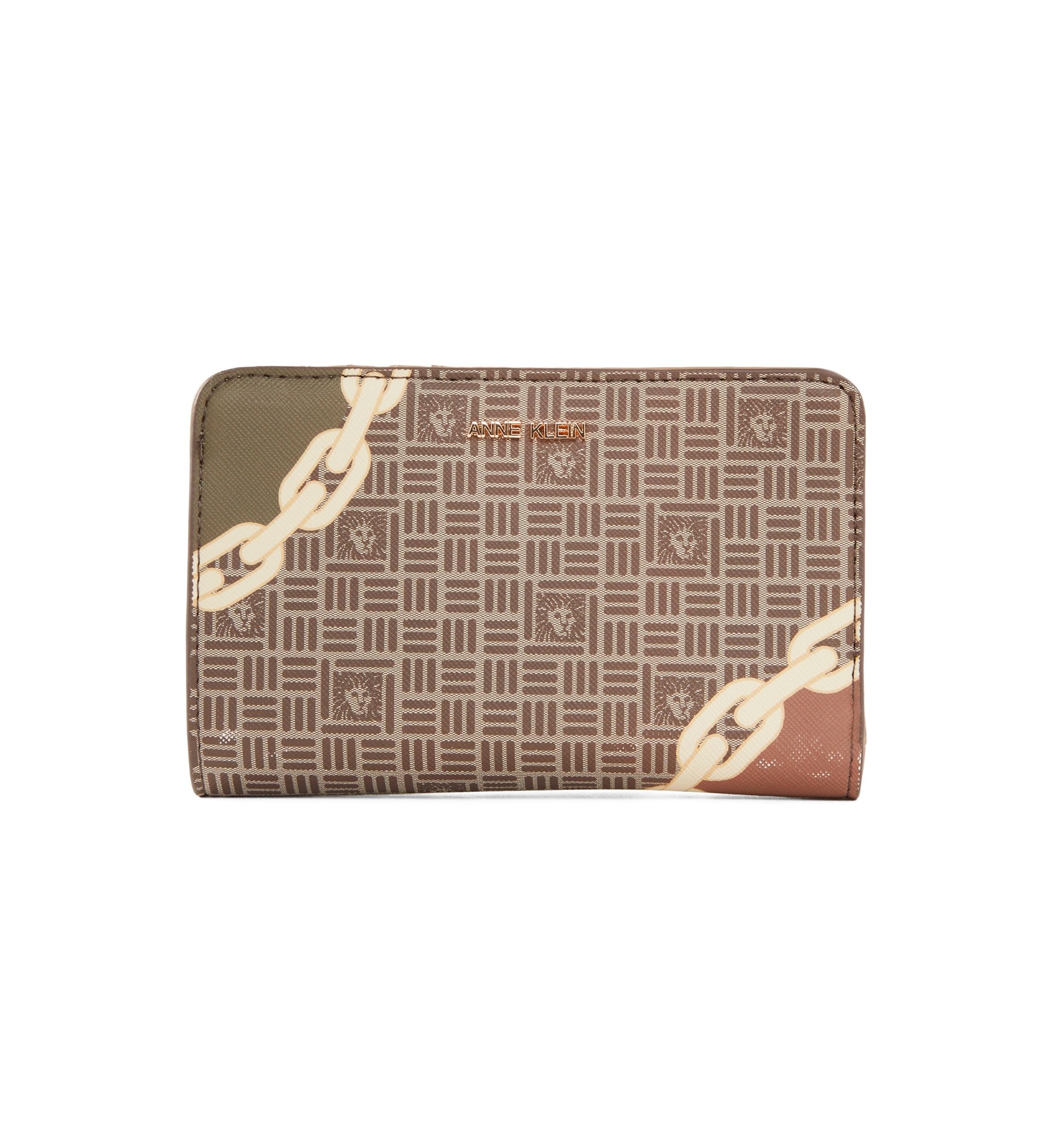 Medium Bifold Wallet with Snap