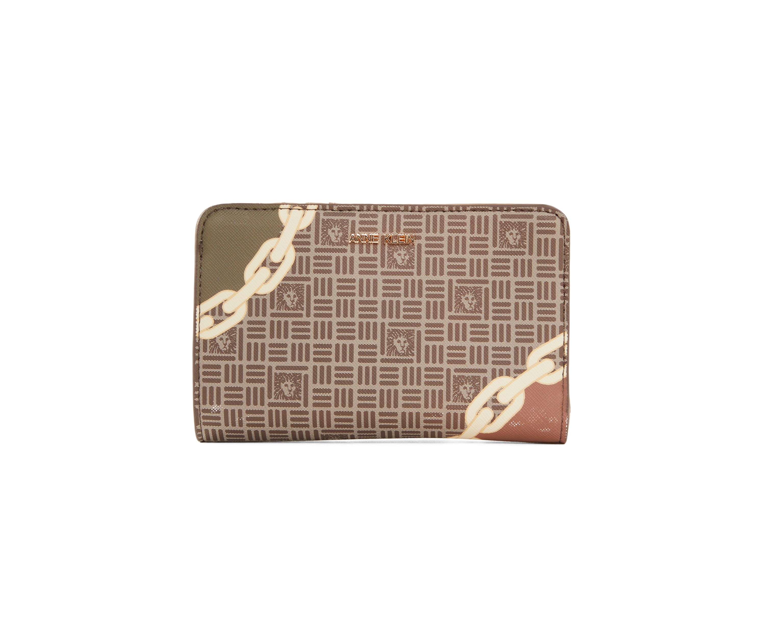Medium Bifold Wallet with Snap