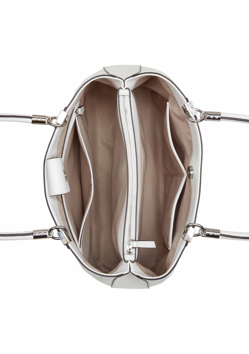 Donella Carryall
