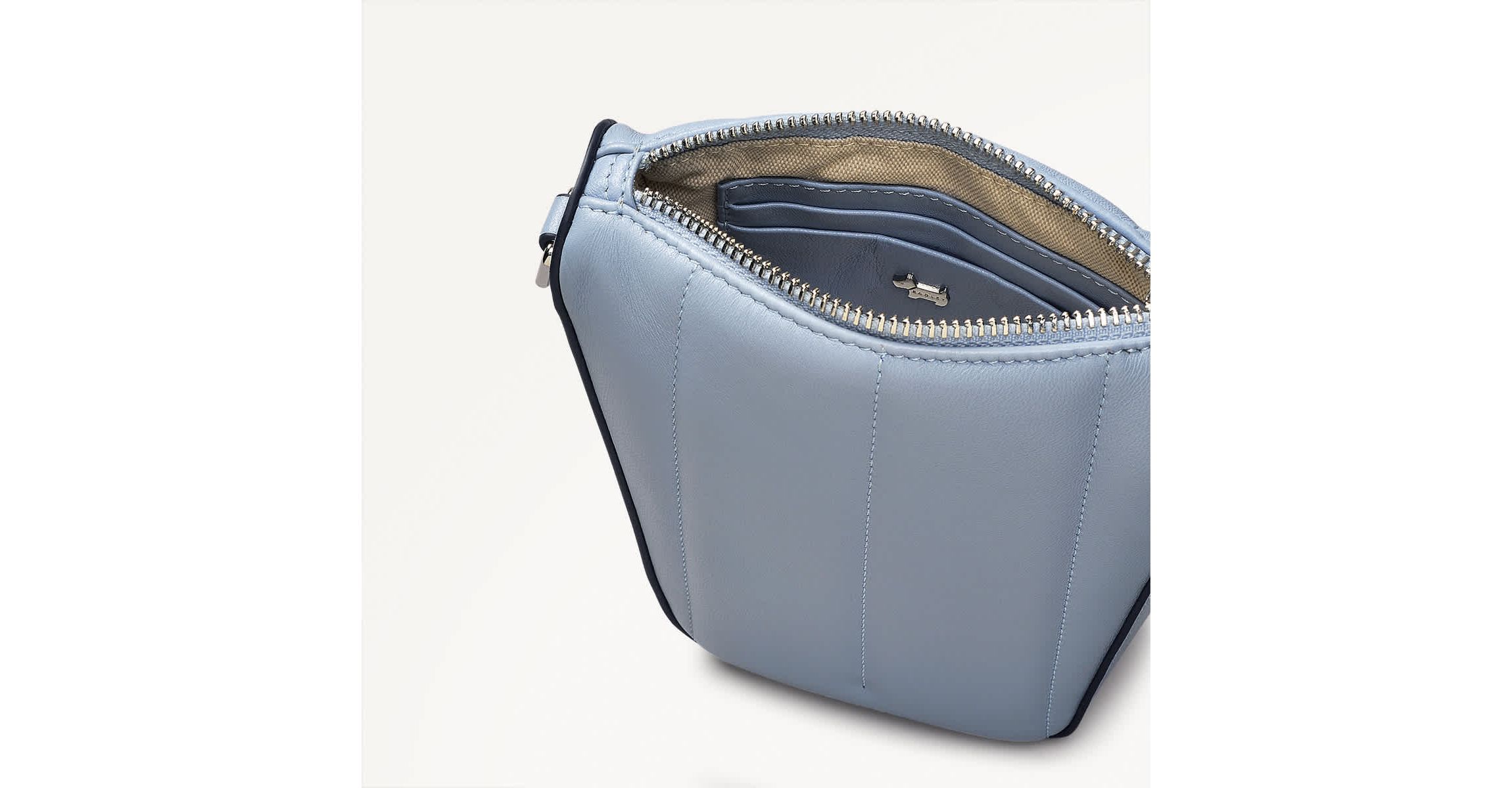 Oak Street Quilt Medium Phone Crossbody