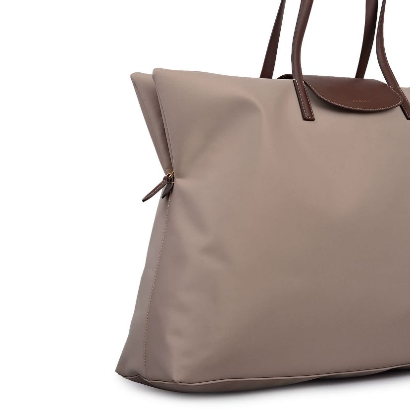 Pocket Essentials Large Ziptop Shoulder