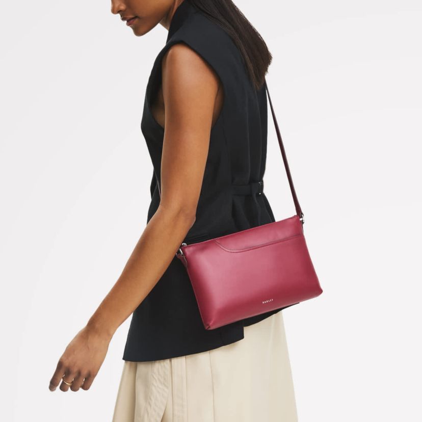 Pockets medium Ziptop eastwest Crossbody
