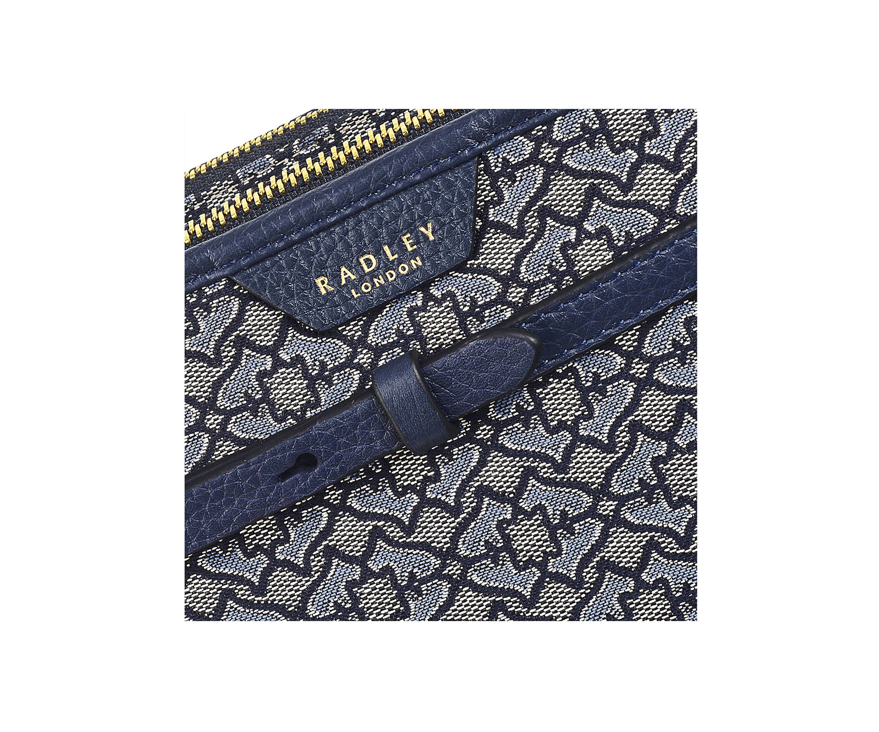 Dukes Place - Heirloom Medium Zip Top Crossbody Bag