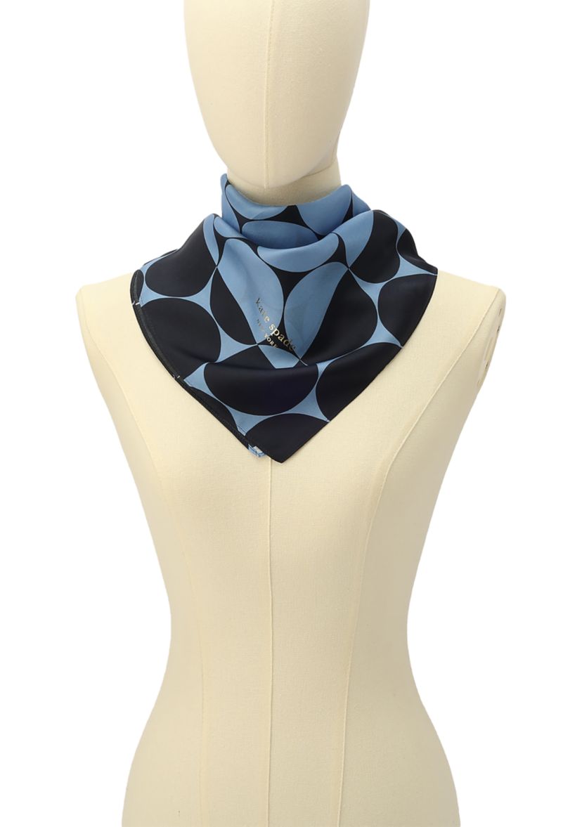 Seasonless Dot Printed Bandana