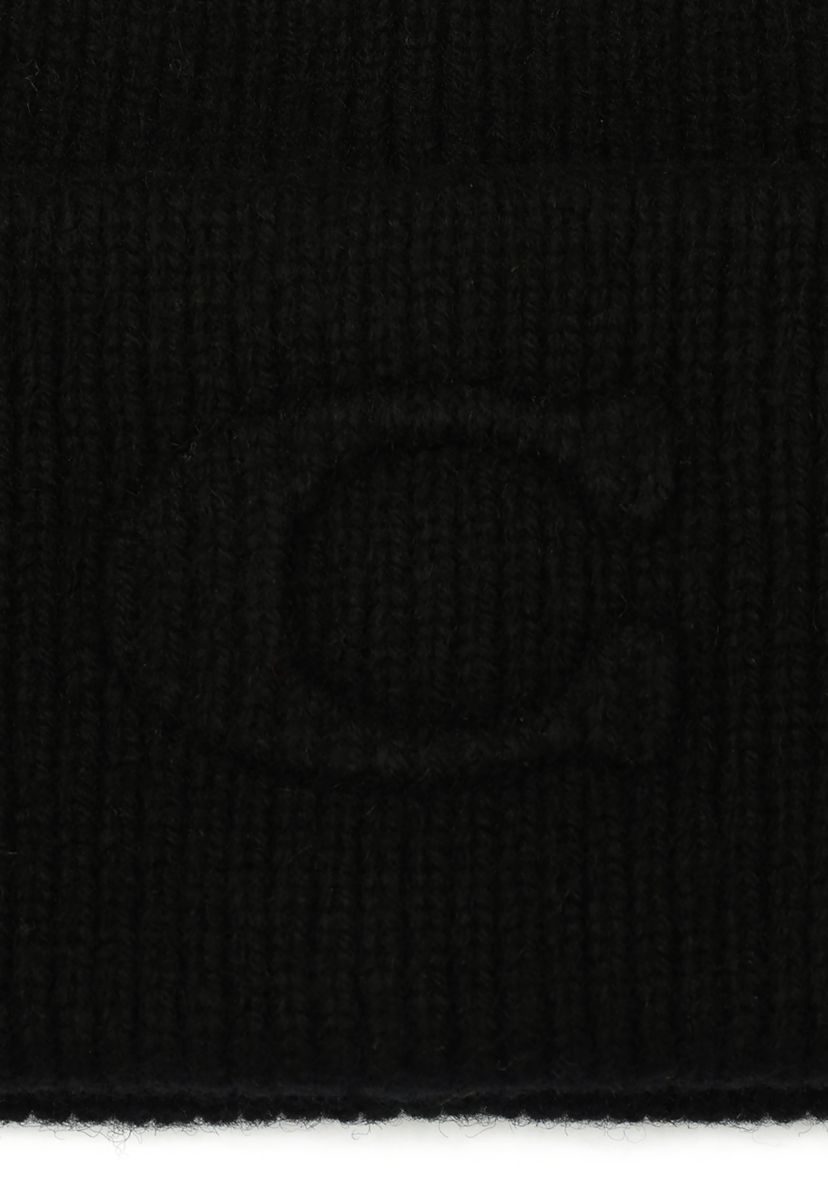 Embossed C Knit Beanie 