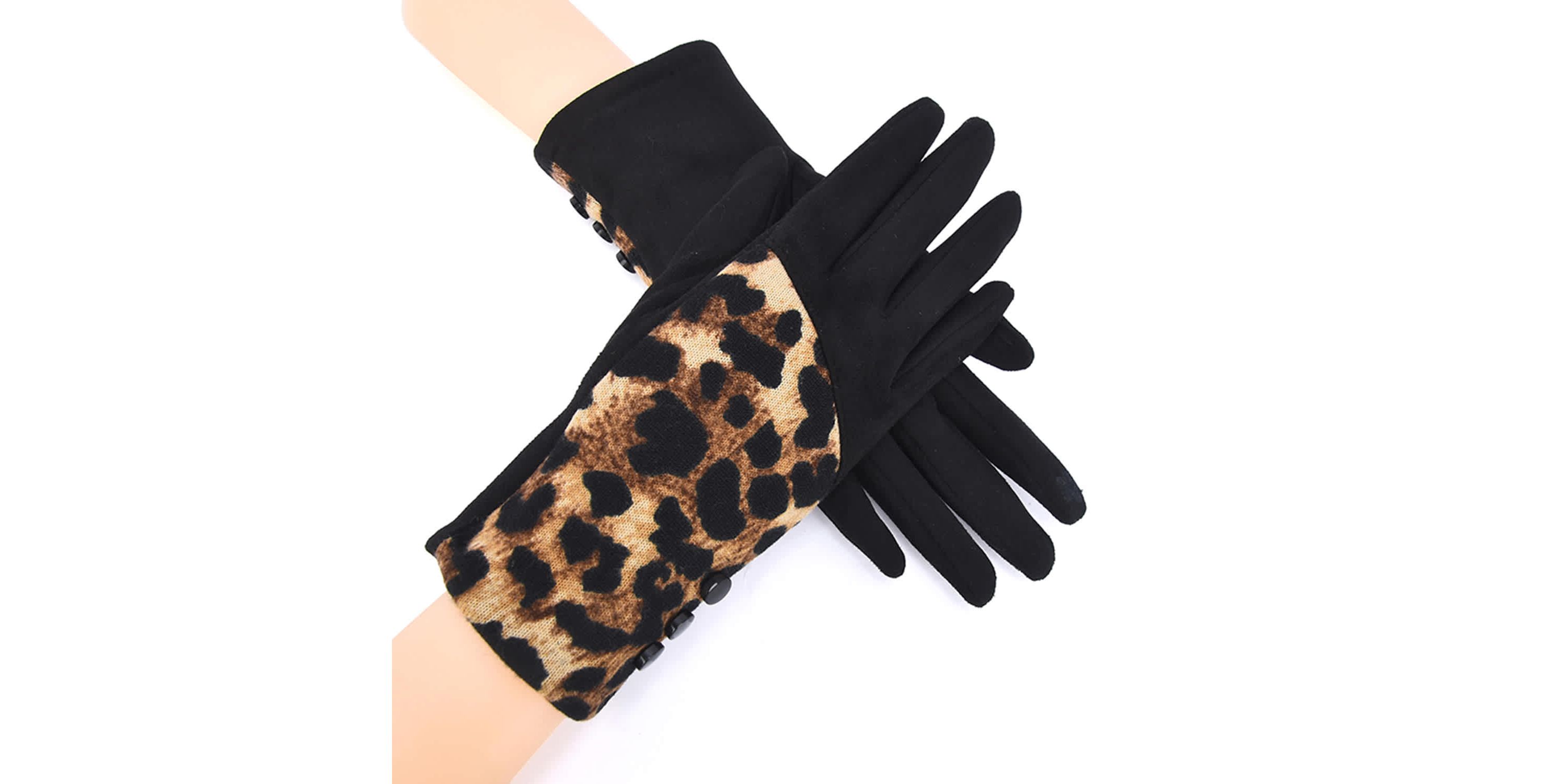 Warm Winter Gloves Featuring Leopard Print