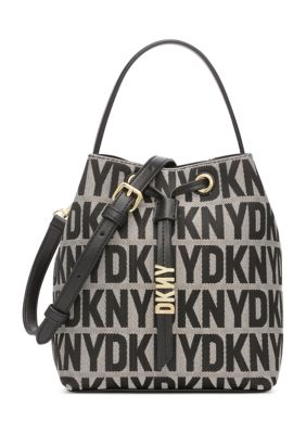 Belk Field Bucket Bag with Horse and Carriage Print