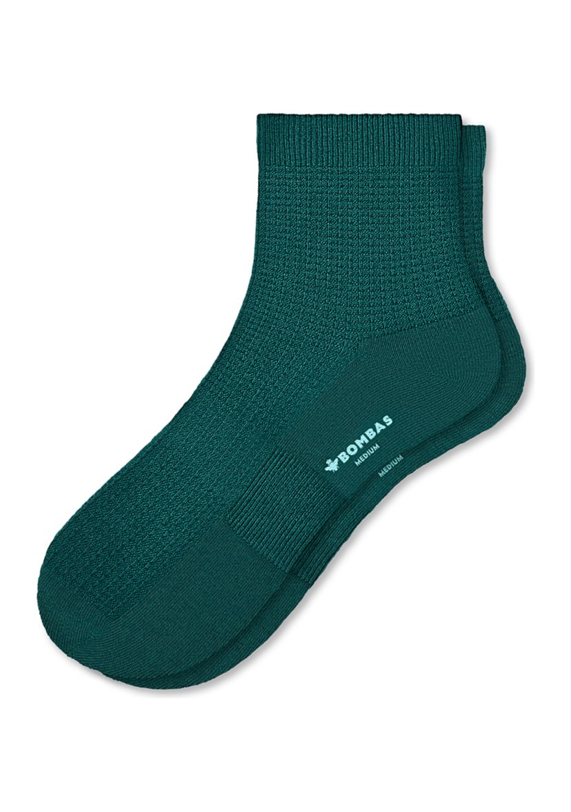 Solid Waffle Textured Lightweight Quarter Socks