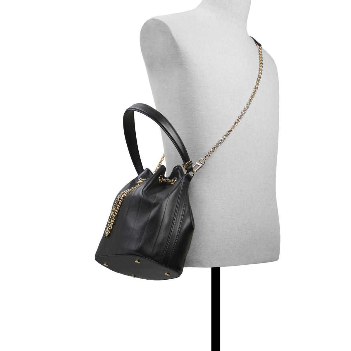 Auryn Bucket