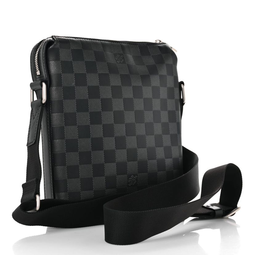 Louis Vuitton Discovery Messenger BB Damier Infini -FINAL SALE NO RETURNS