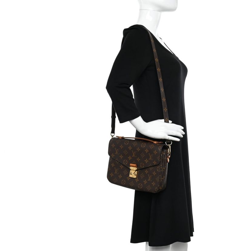 Louis Vuitton Pochette Metis Monogram -FINAL SALE NO RETURNS