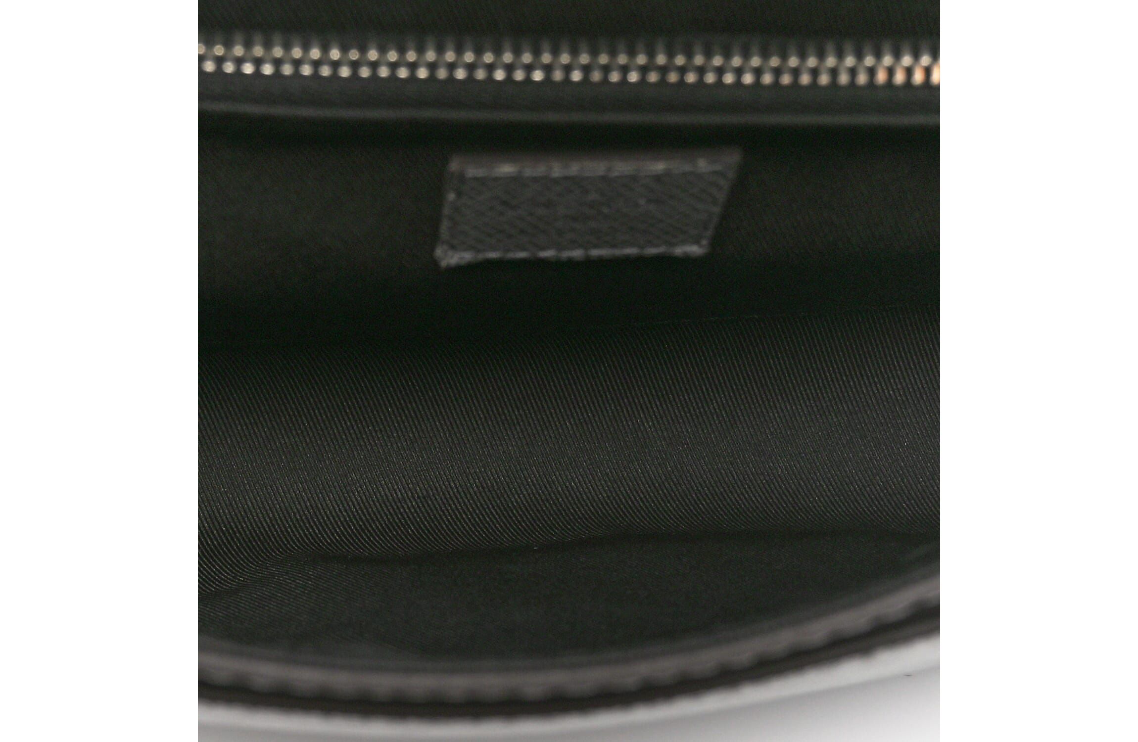 Louis Vuitton Taiga New Flap Messenger Gris -FINAL SALE NO RETURNS