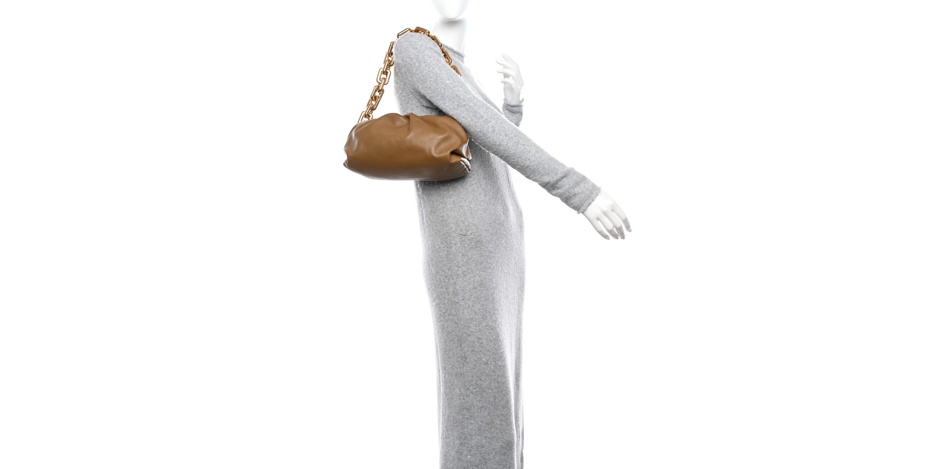 Bottega Veneta TCalfskin The Pouch Chain Cammello -FINAL SALE NO RETURNS