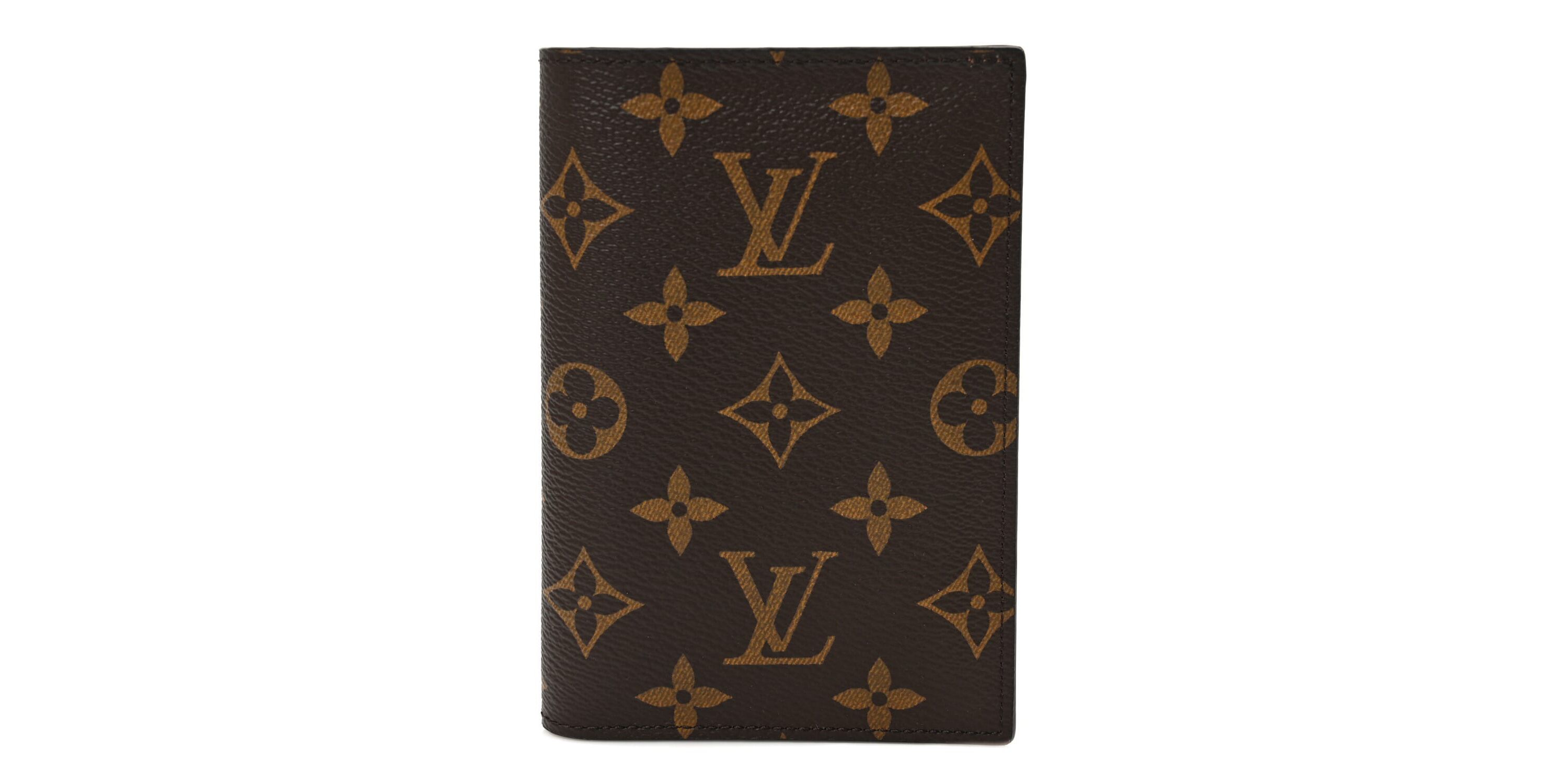 Louis Vuitton Monogram Passport Cover -FINAL SALE NO RETURNS