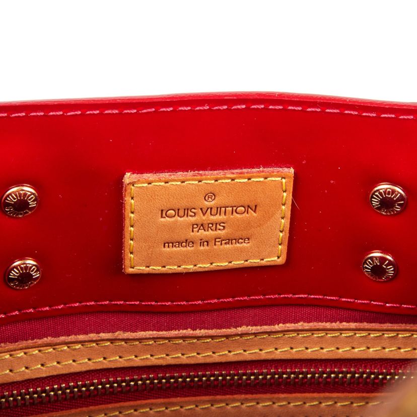 Louis Vuitton Reade Monogram Vernis -FINAL SALE NO RETURNS