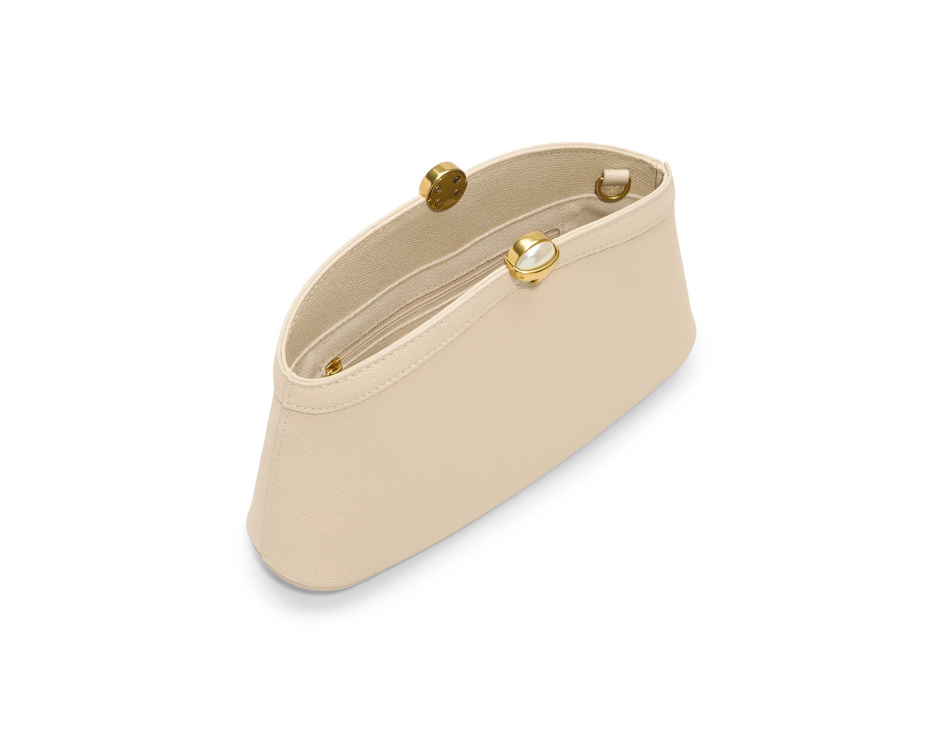 Aster Clutch