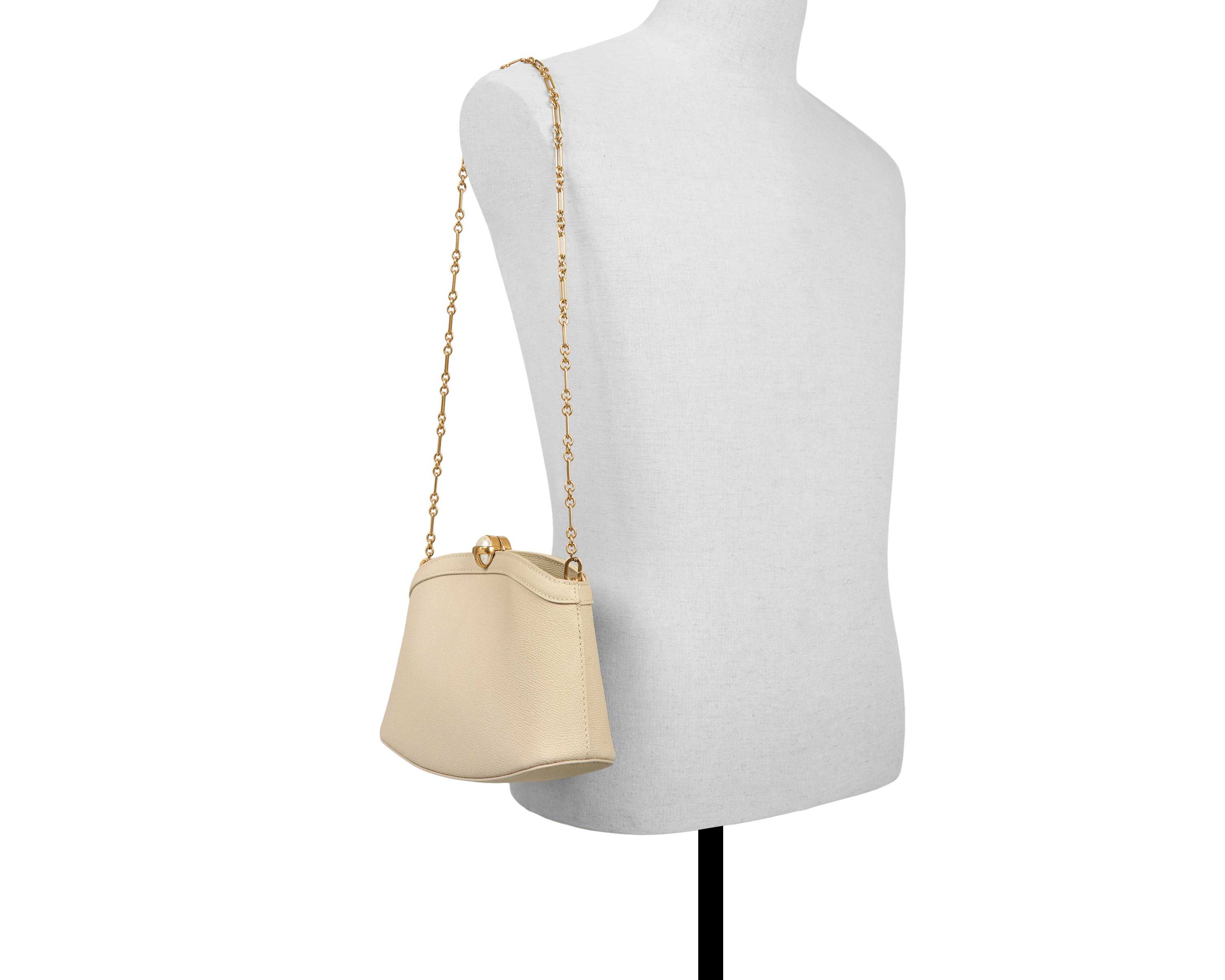 Aster Clutch
