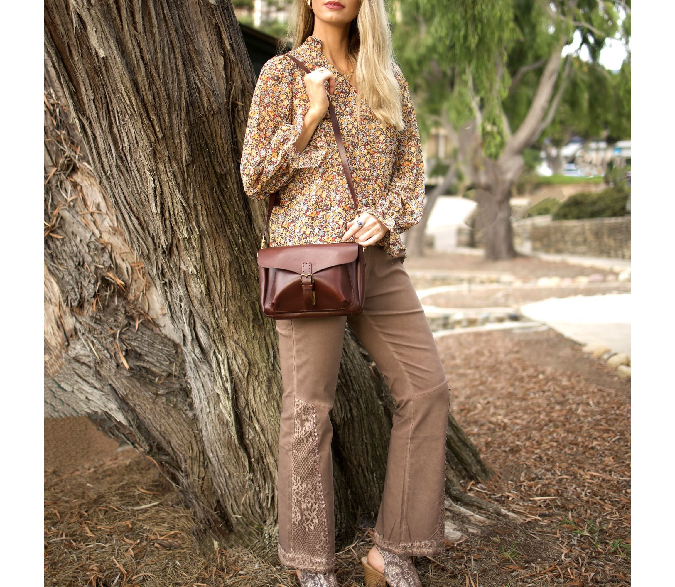 Isla Flap Crossbody