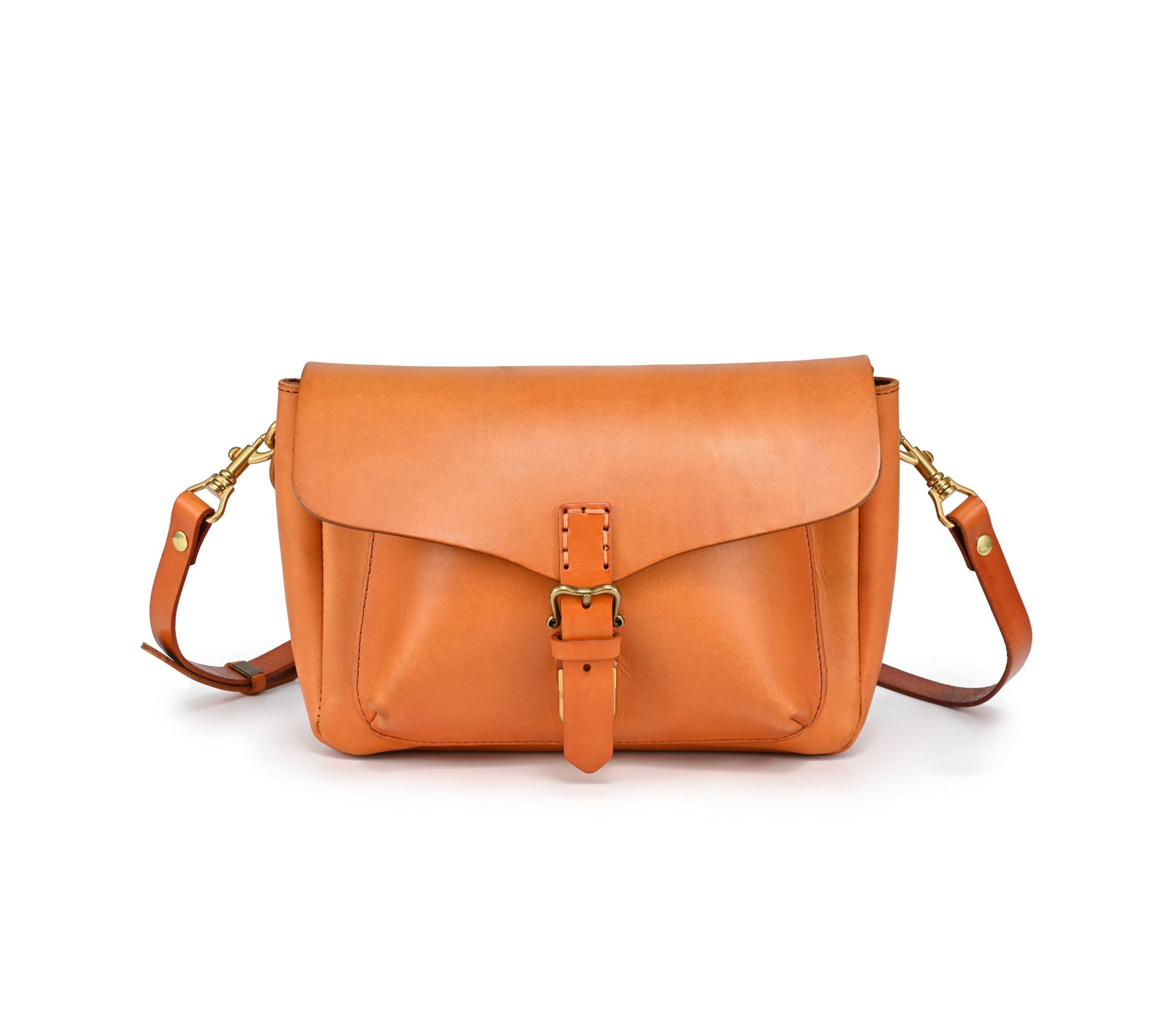 Isla Flap Crossbody