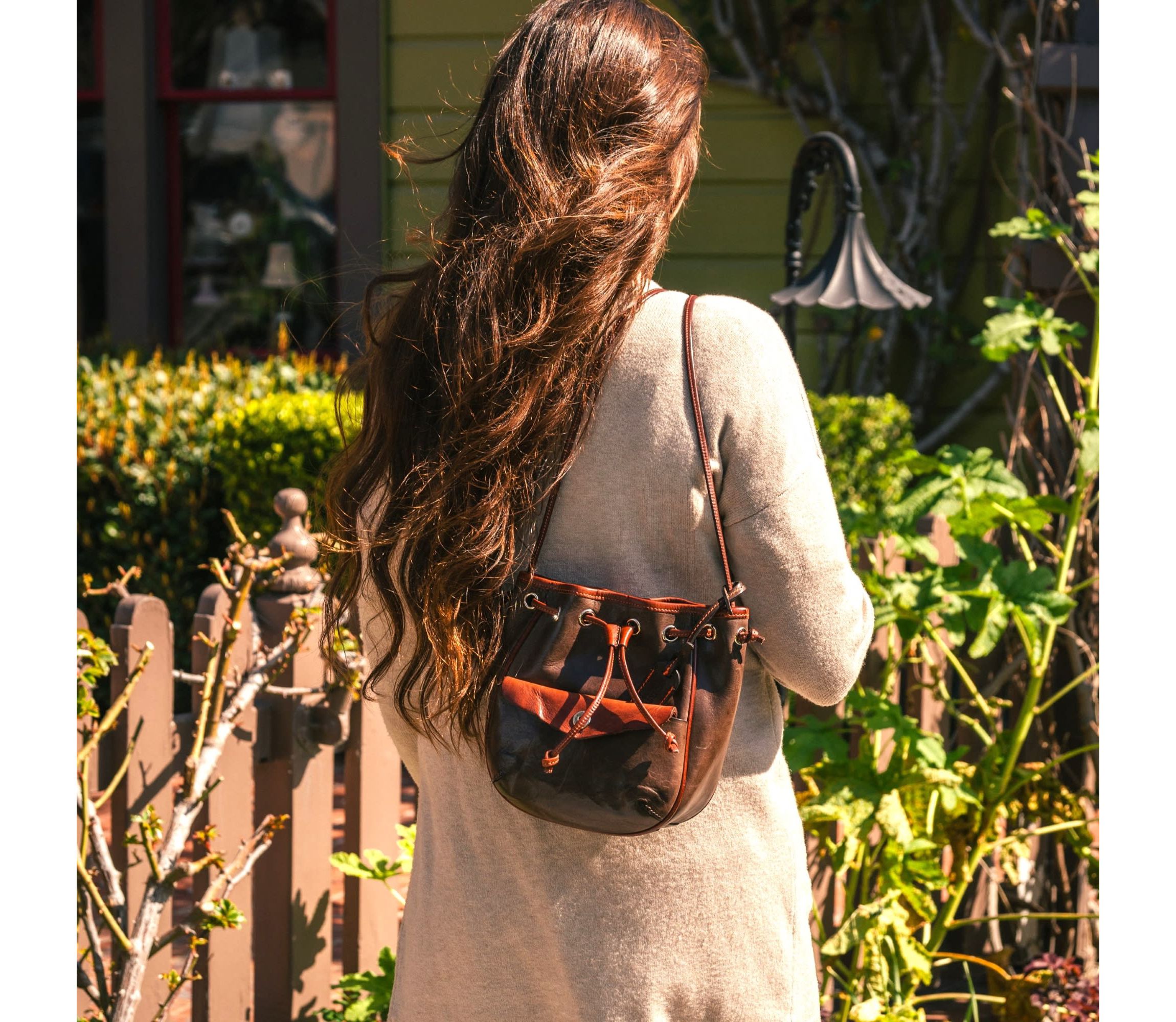 Old Trend Snapper Convertible Bucket Crossbody | Belk