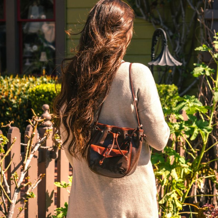Snapper Convertible Bucket Crossbody