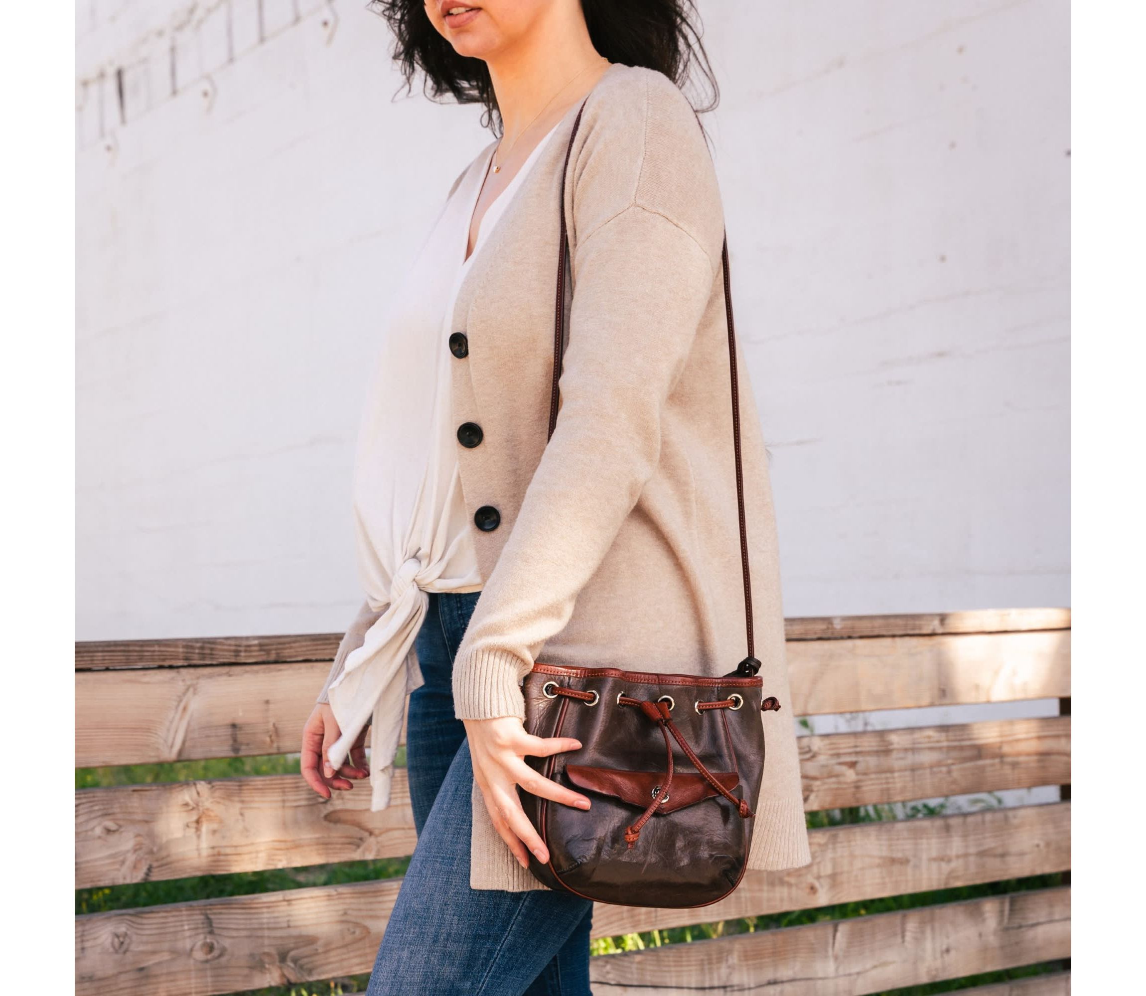 Snapper Convertible Bucket Crossbody
