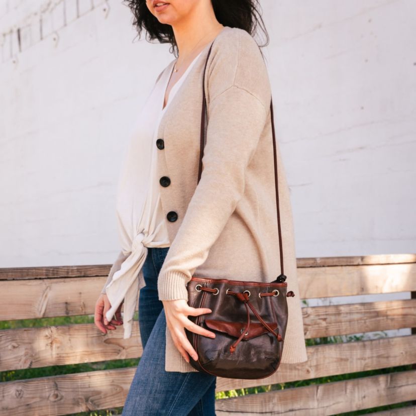 Snapper Convertible Bucket Crossbody