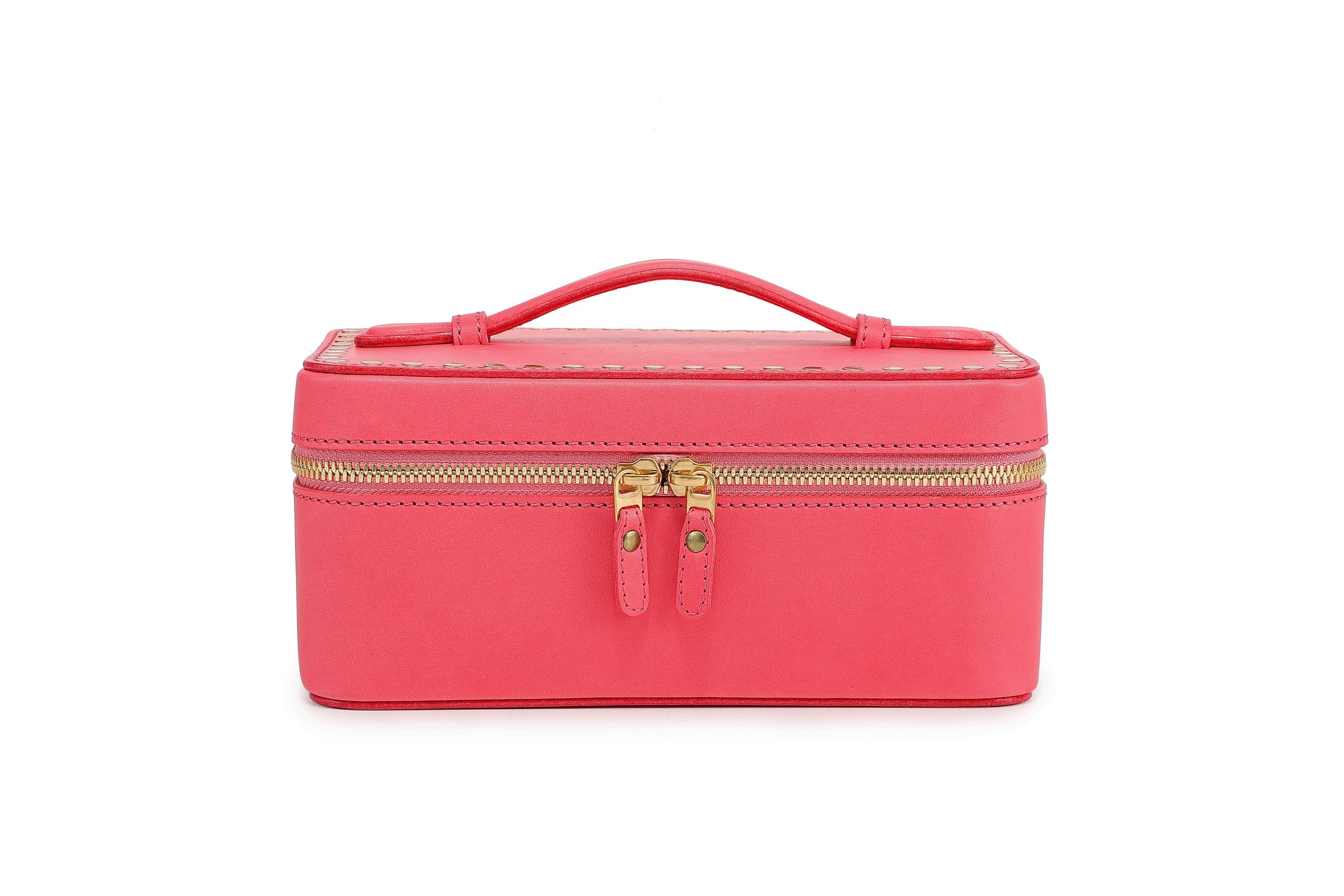 Old Trend Clivia Travel Beauty Box