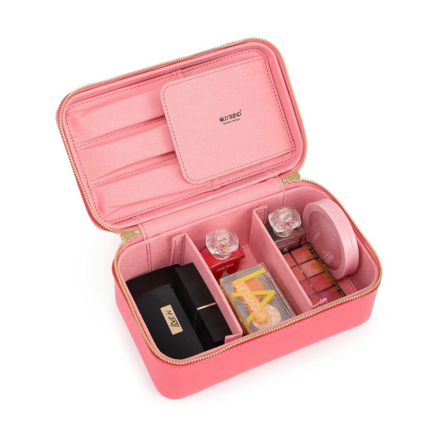 Old Trend Clivia Travel Beauty Box